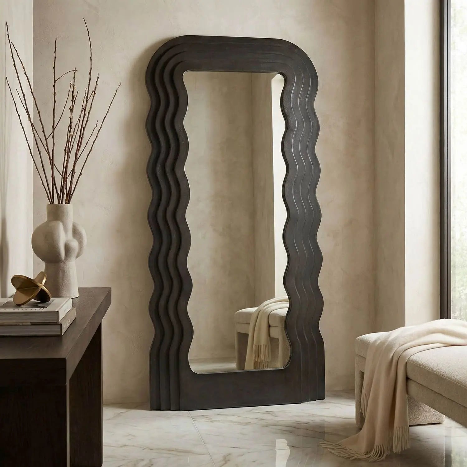 Noir Atticus Mirror