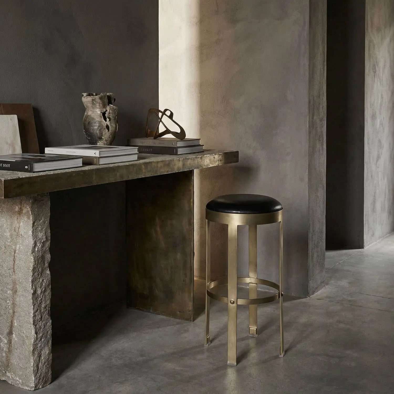 Noir Prince Stool With Leather, Brass Finish
