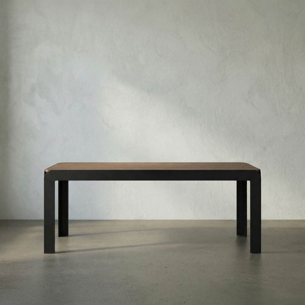 Noir Alexei Table