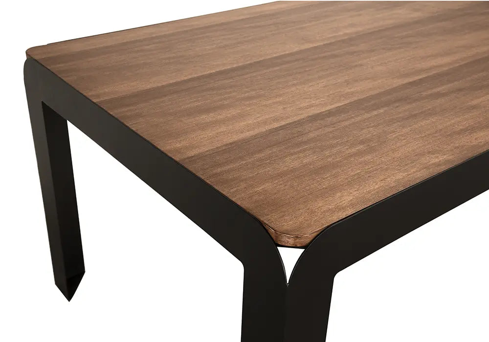 Noir Alexei Table