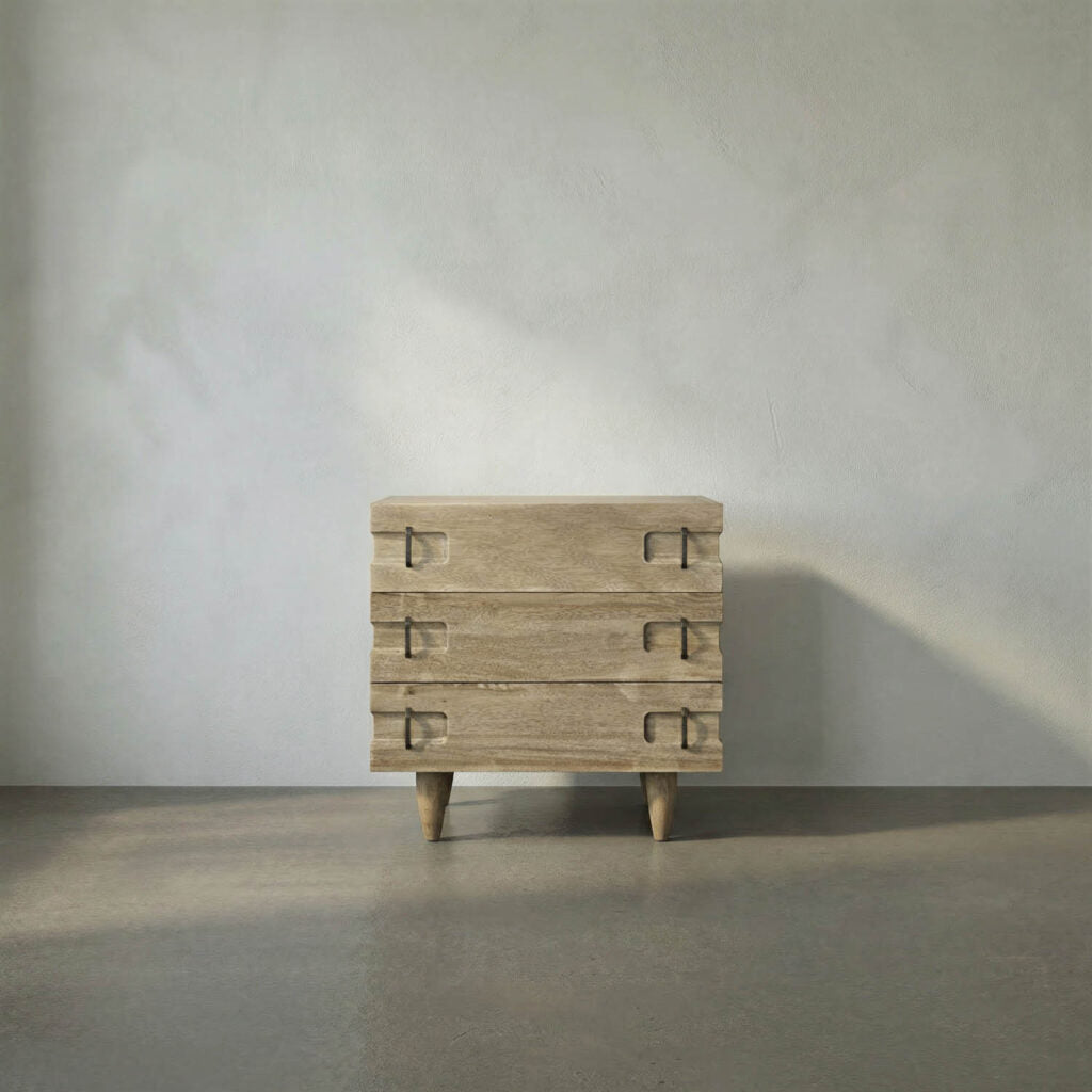 Noir David 32" Side Table