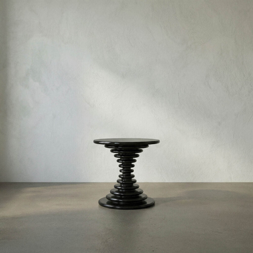 Noir Scheiben Side Table, Hand Rubbed Black