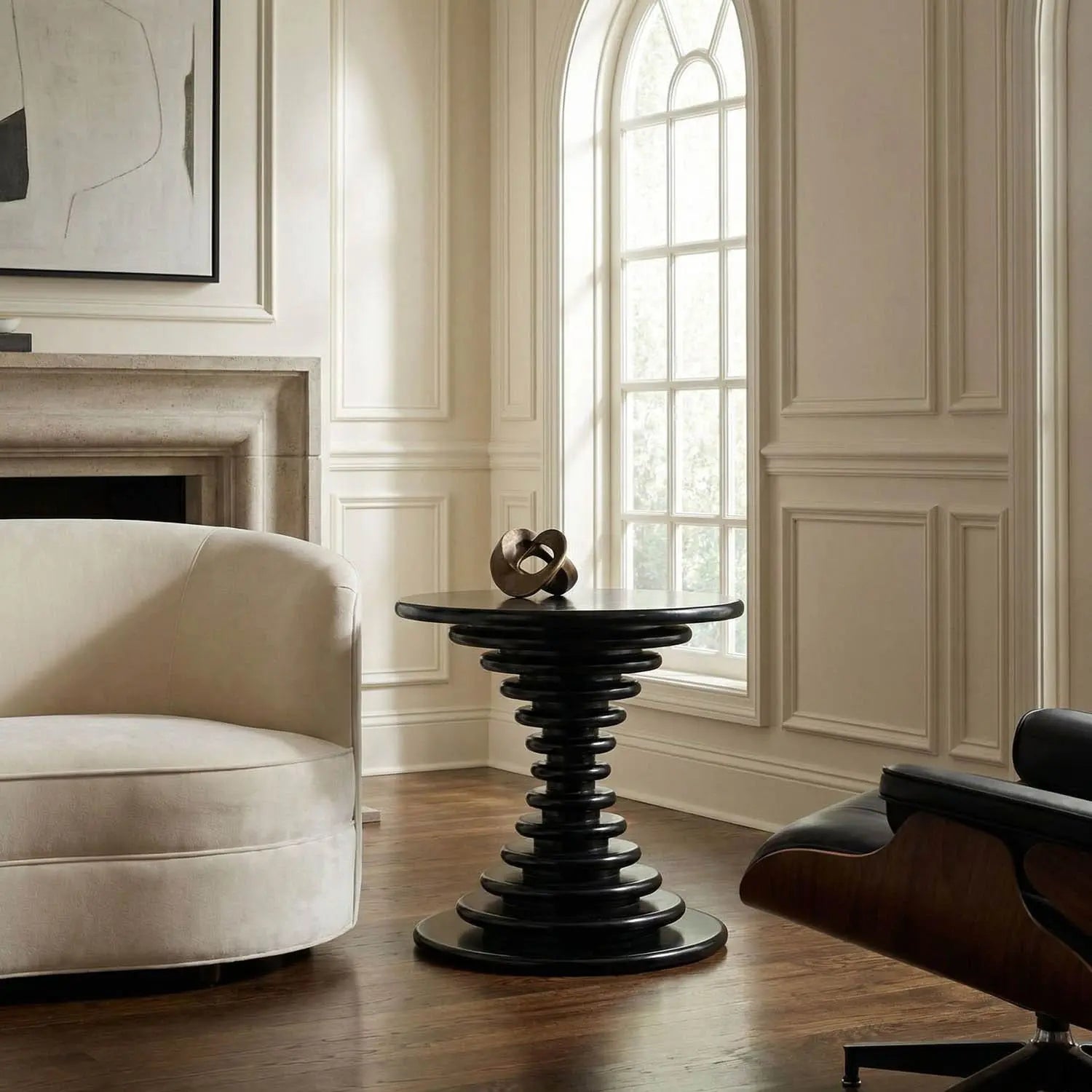 Noir Scheiben Side Table, Hand Rubbed Black