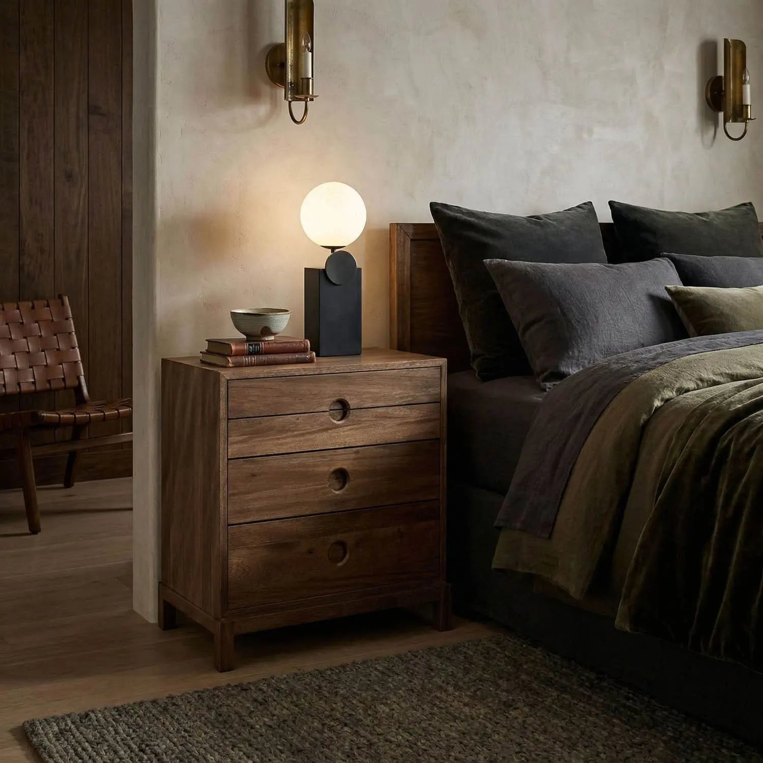 Noir Eros Side Table