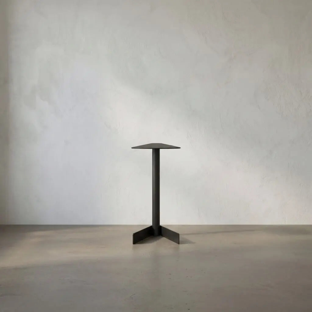 Noir Voss Side Table