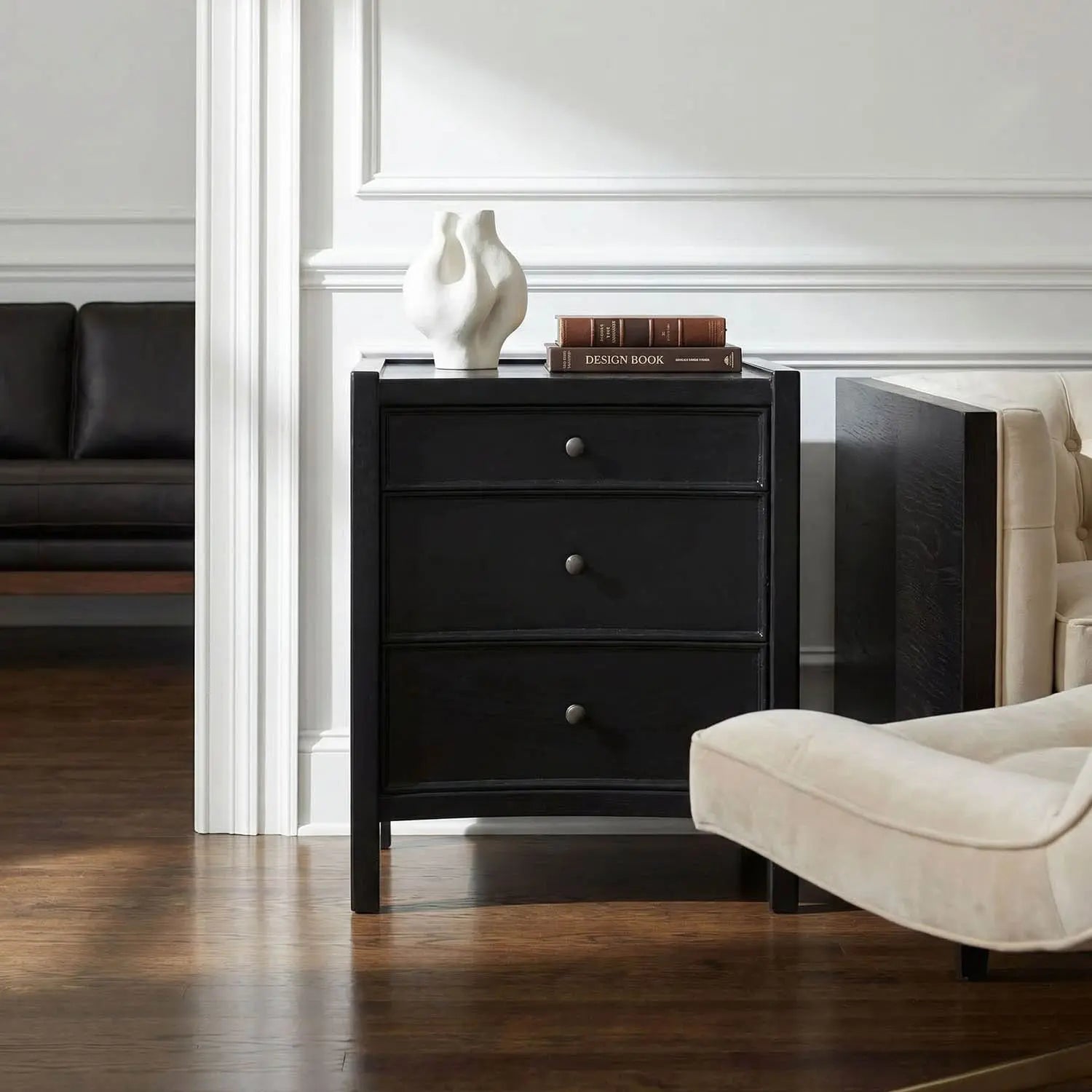 Noir Hampton Night Stand 24"