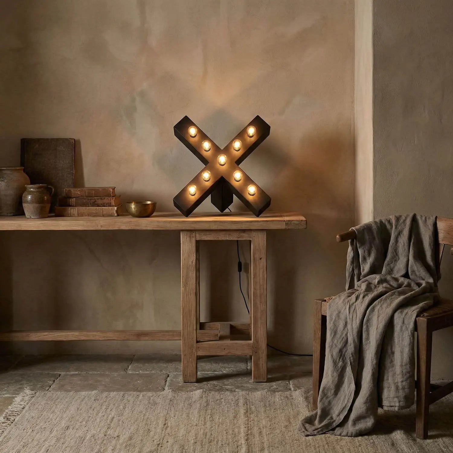 Noir Nolen Table Lamp
