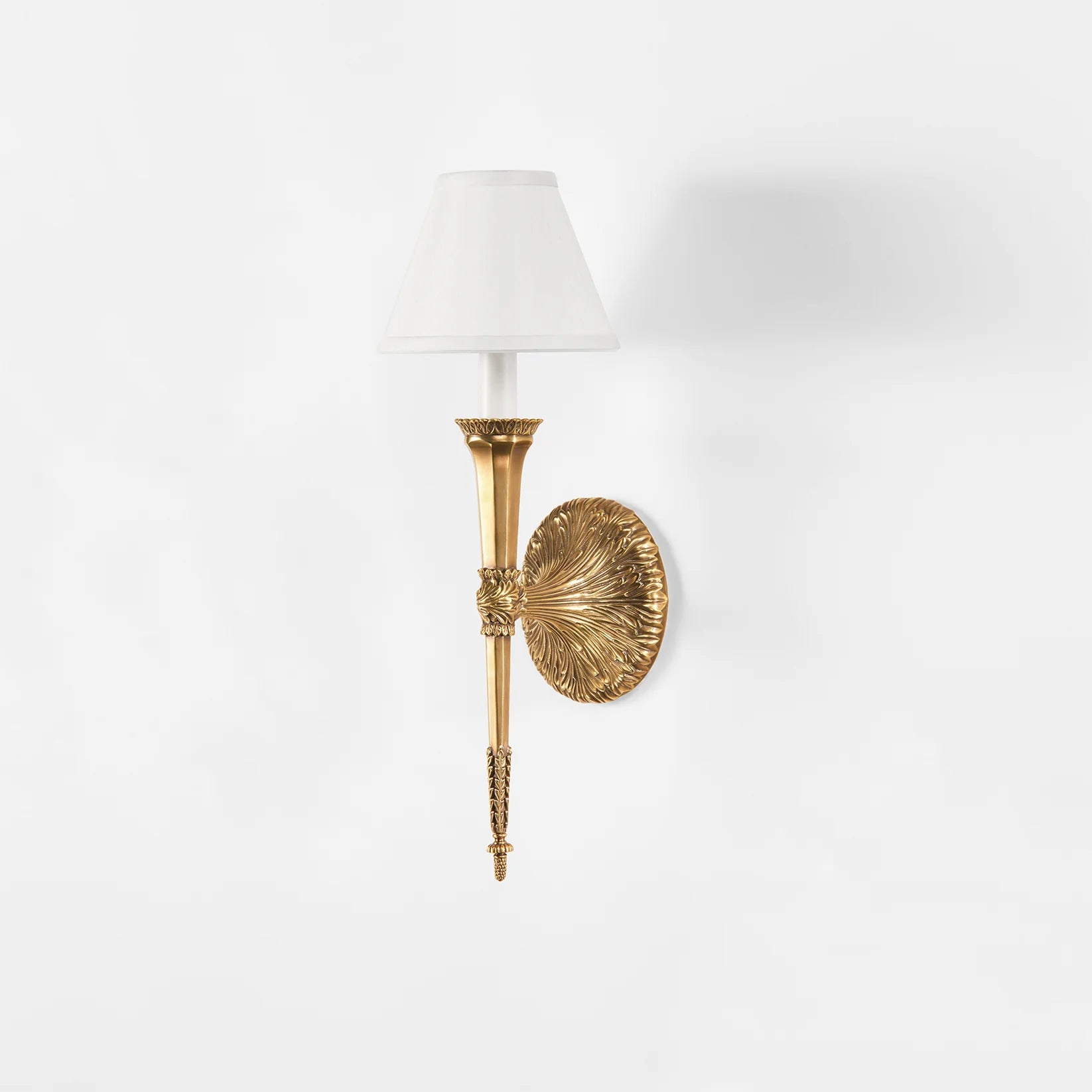 DC Oliver Sconce