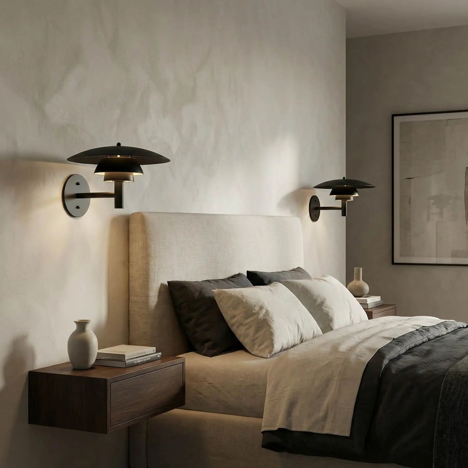 Noir Caprese Sconce