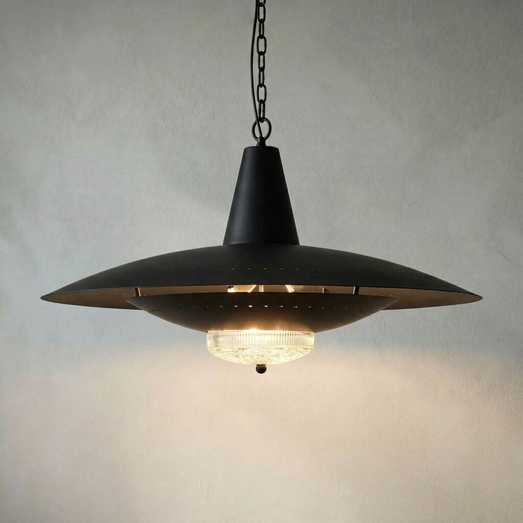Noir Ufo Pendant
