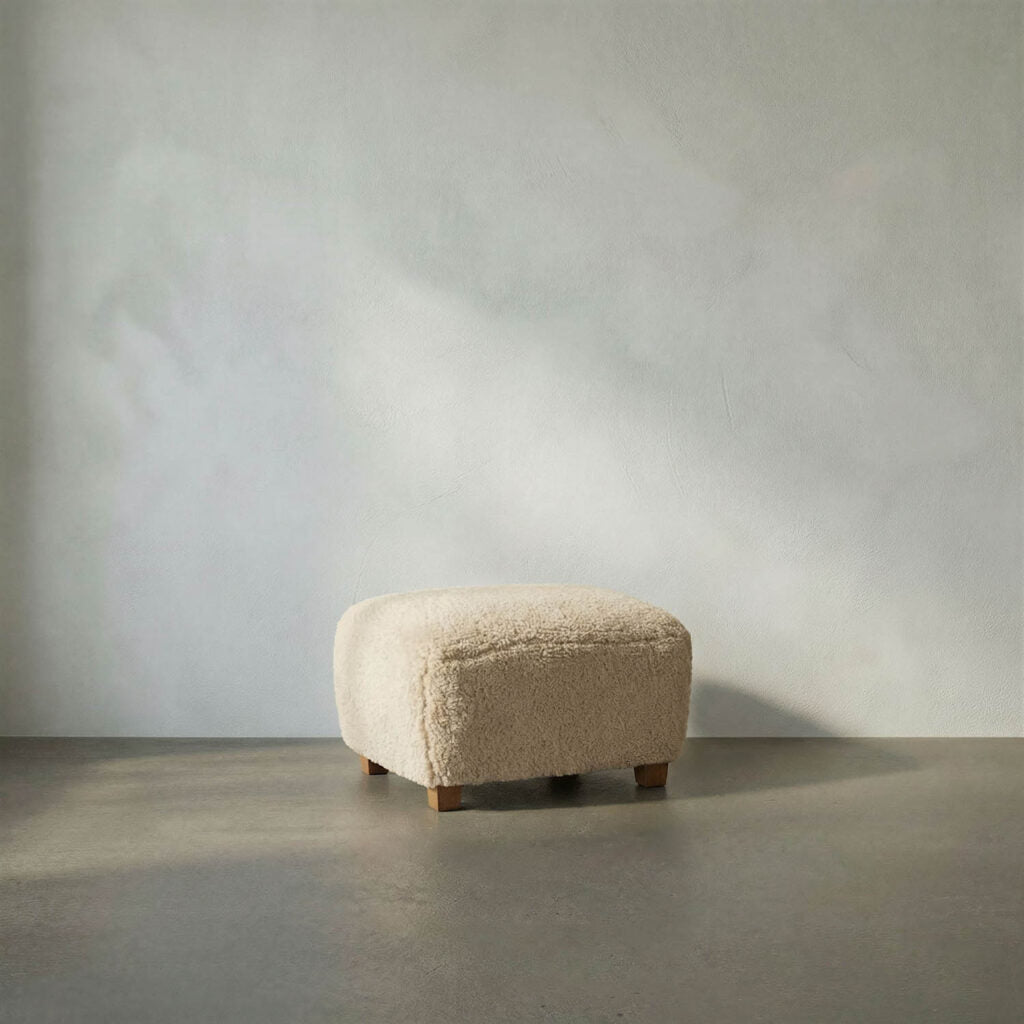 Noir Pola Stool