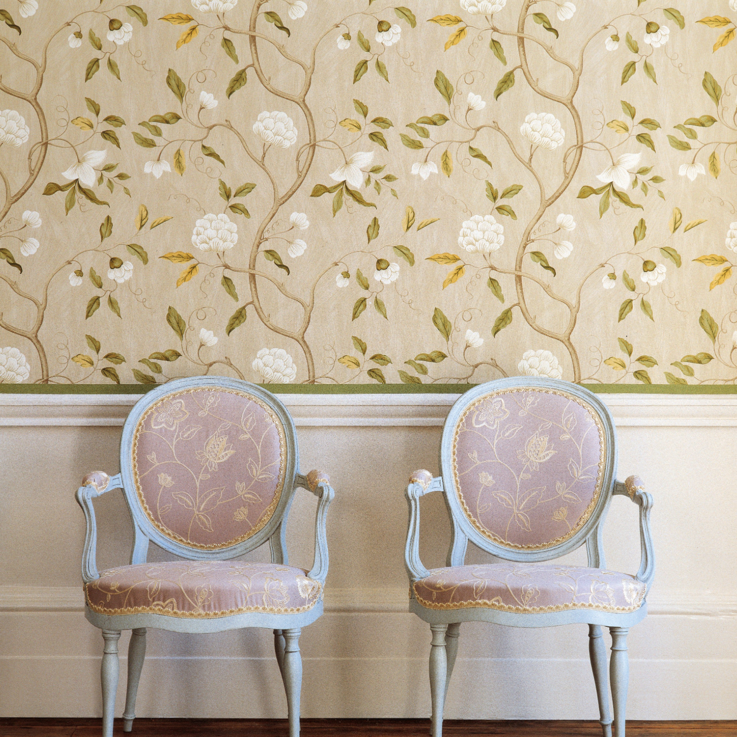 Colefax and Fowler Snow Tree Wallpaper