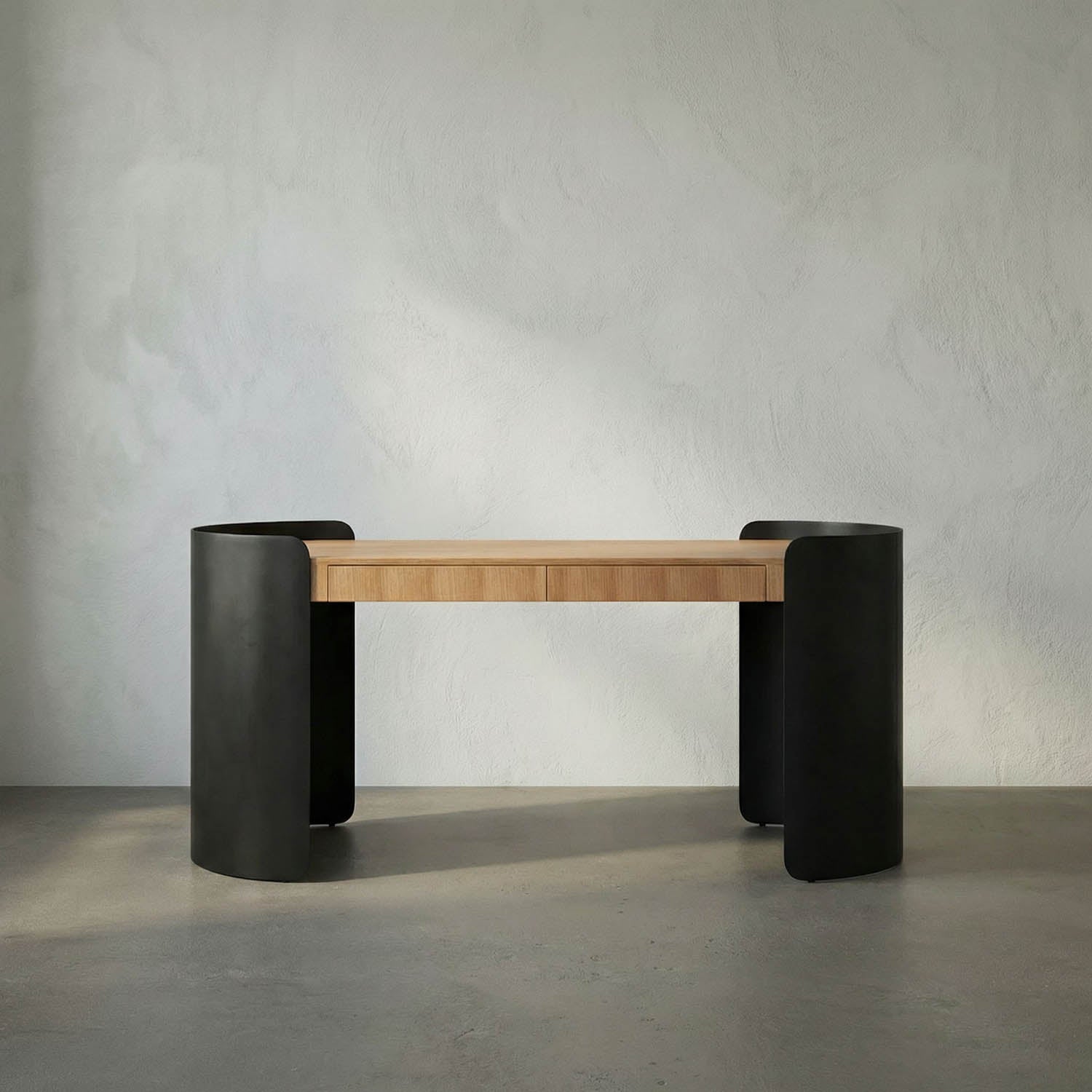 Noir Tessio Desk