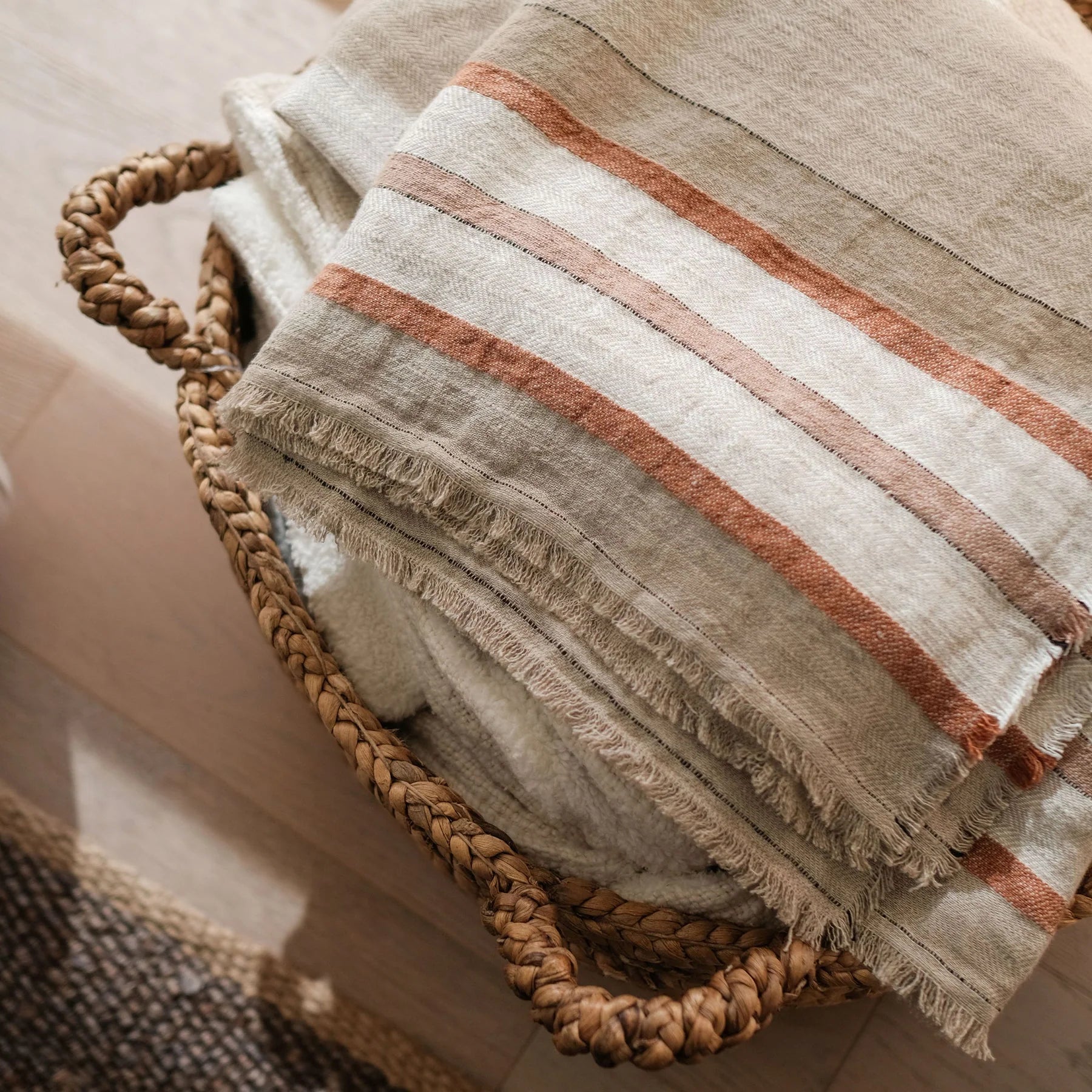 Pom Pom At Home Beck Oversized Throw