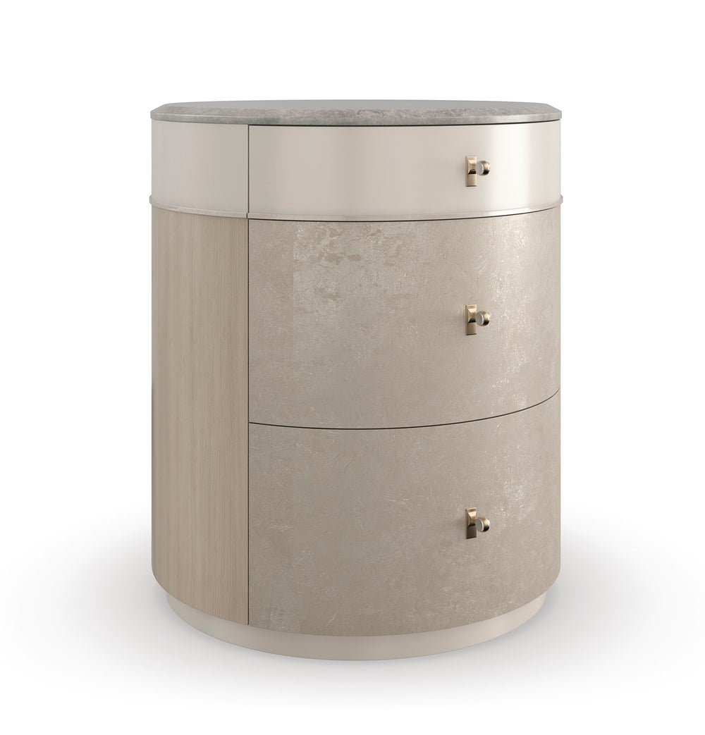 Caracole Hang Around