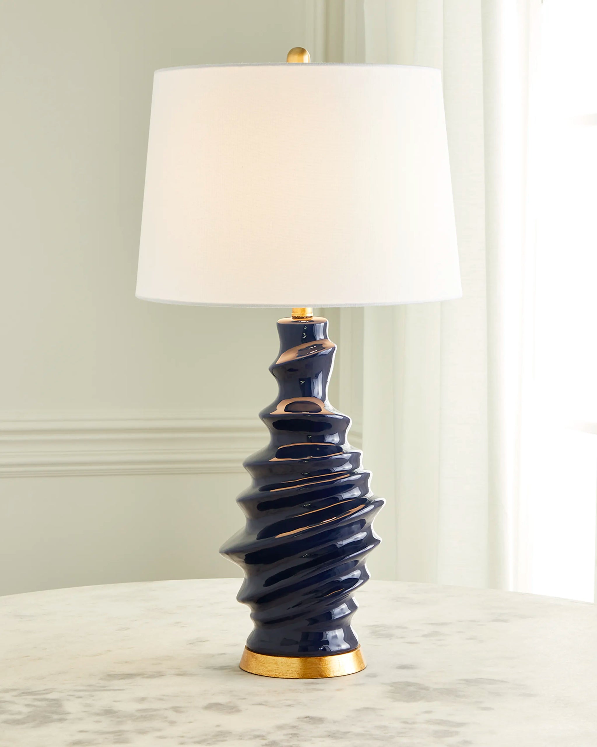 Old World Design Connelly Lamp