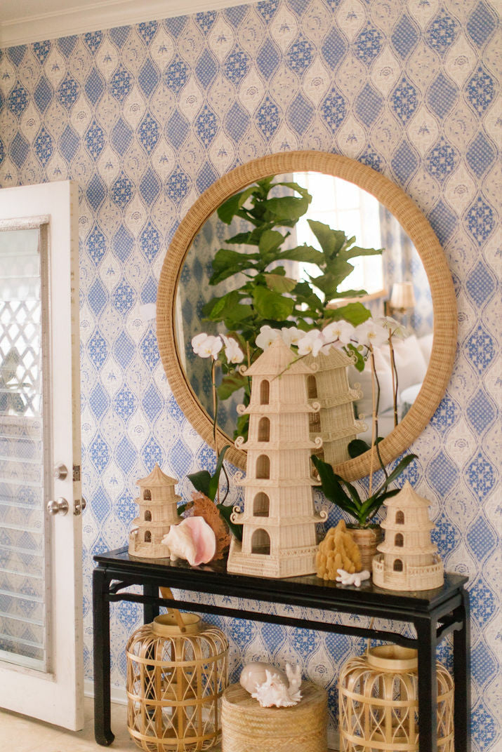 Chelsea House Amanda Lindroth Dunmore Round Wicker Mirror