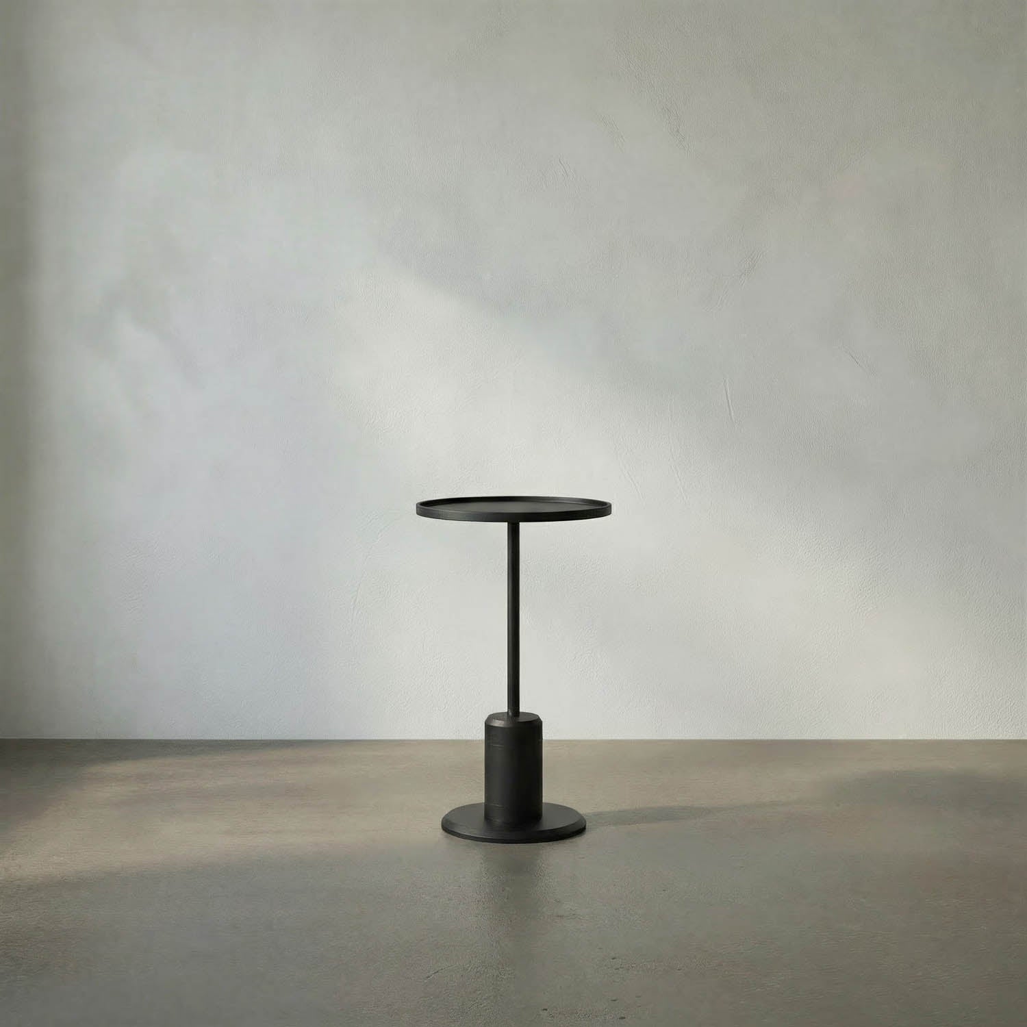 Noir Kurtz Side Table
