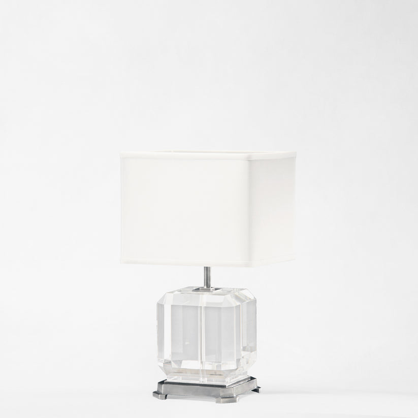 DC  Pyra Crystal Lamp