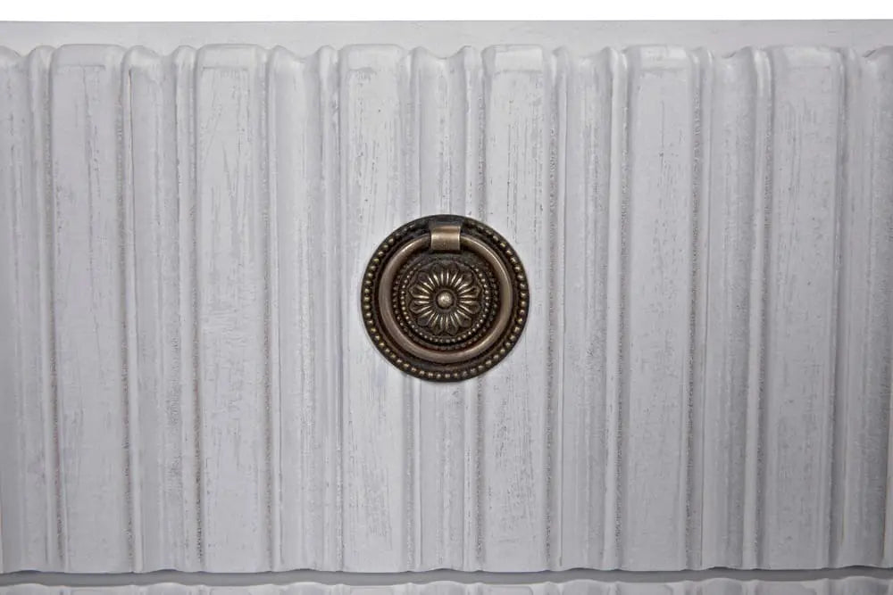 Noir Daryl Dresser