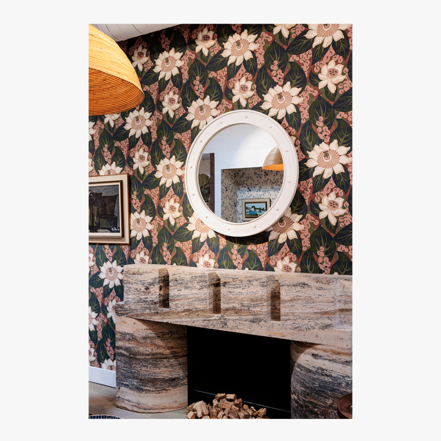 Suzanne Kasler for Mirror Home Isola Round Mirror