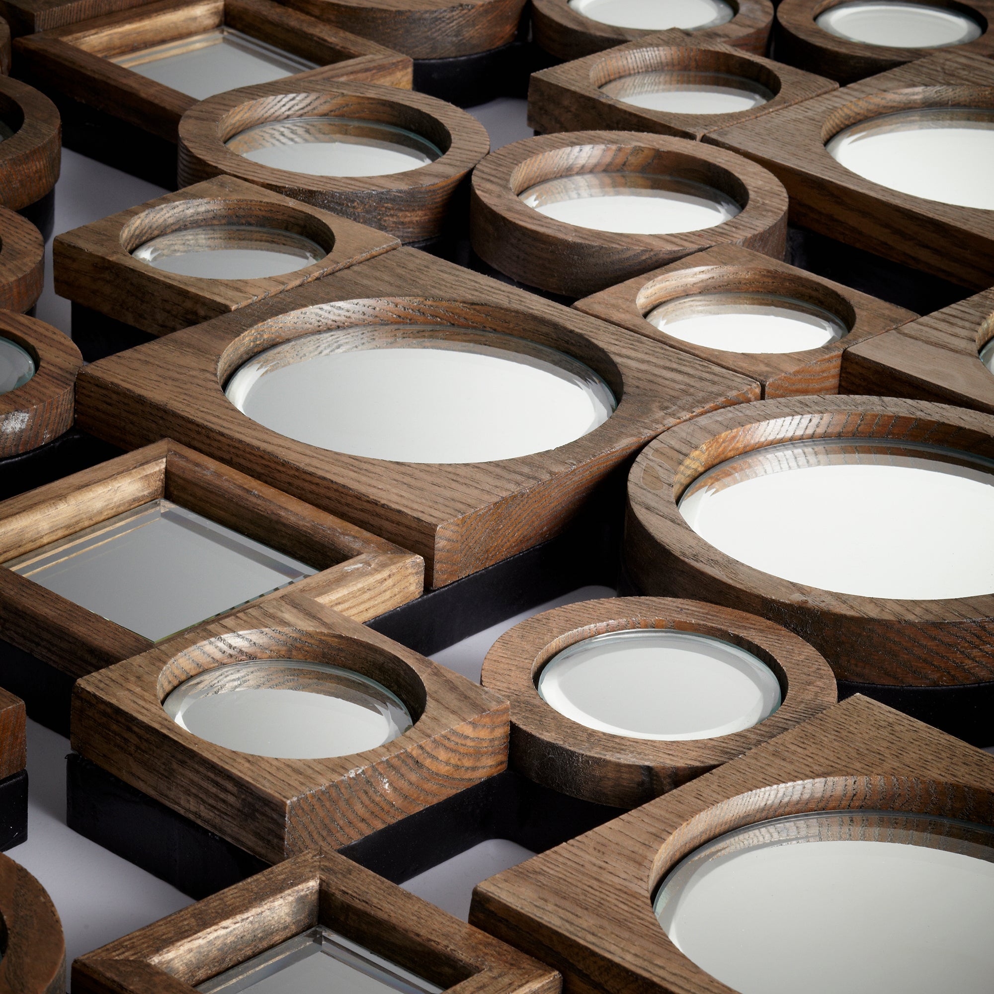 Aldo Mirror By Cyan Design