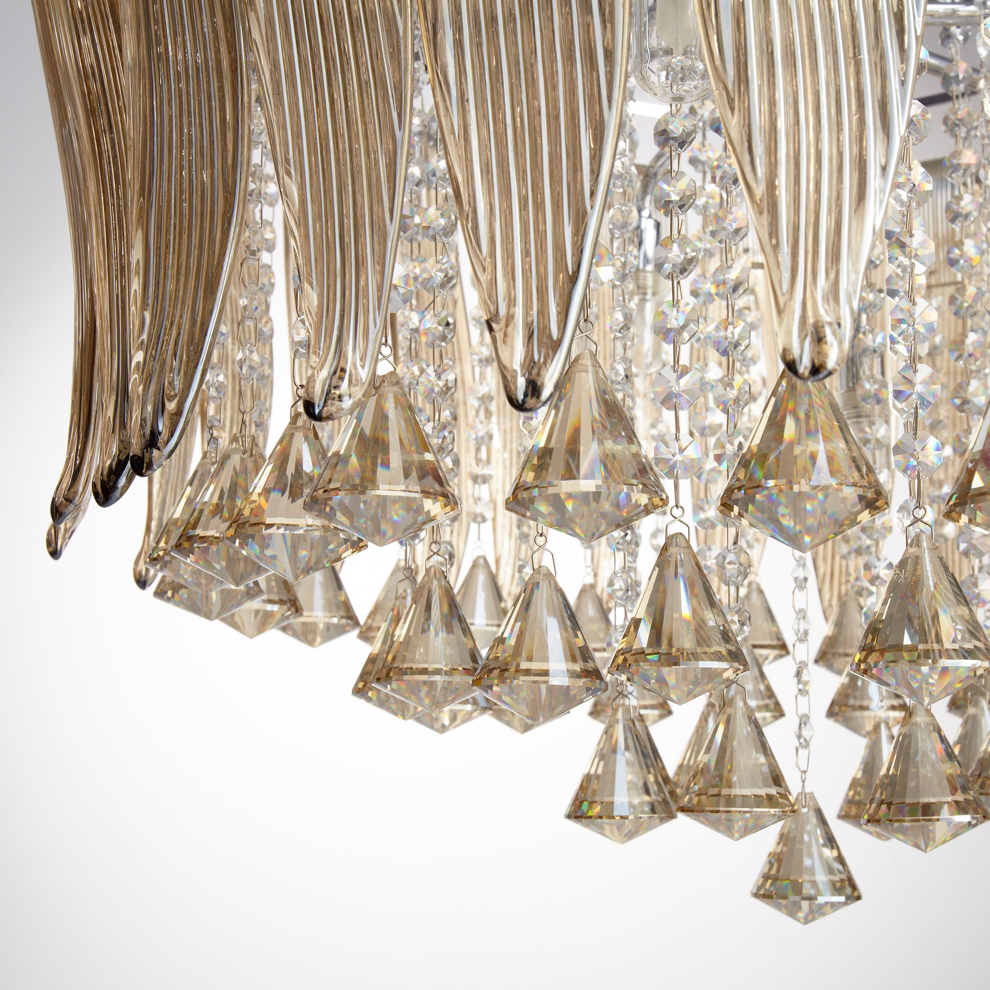 Olivia 8 Light Pendant By Cyan Design