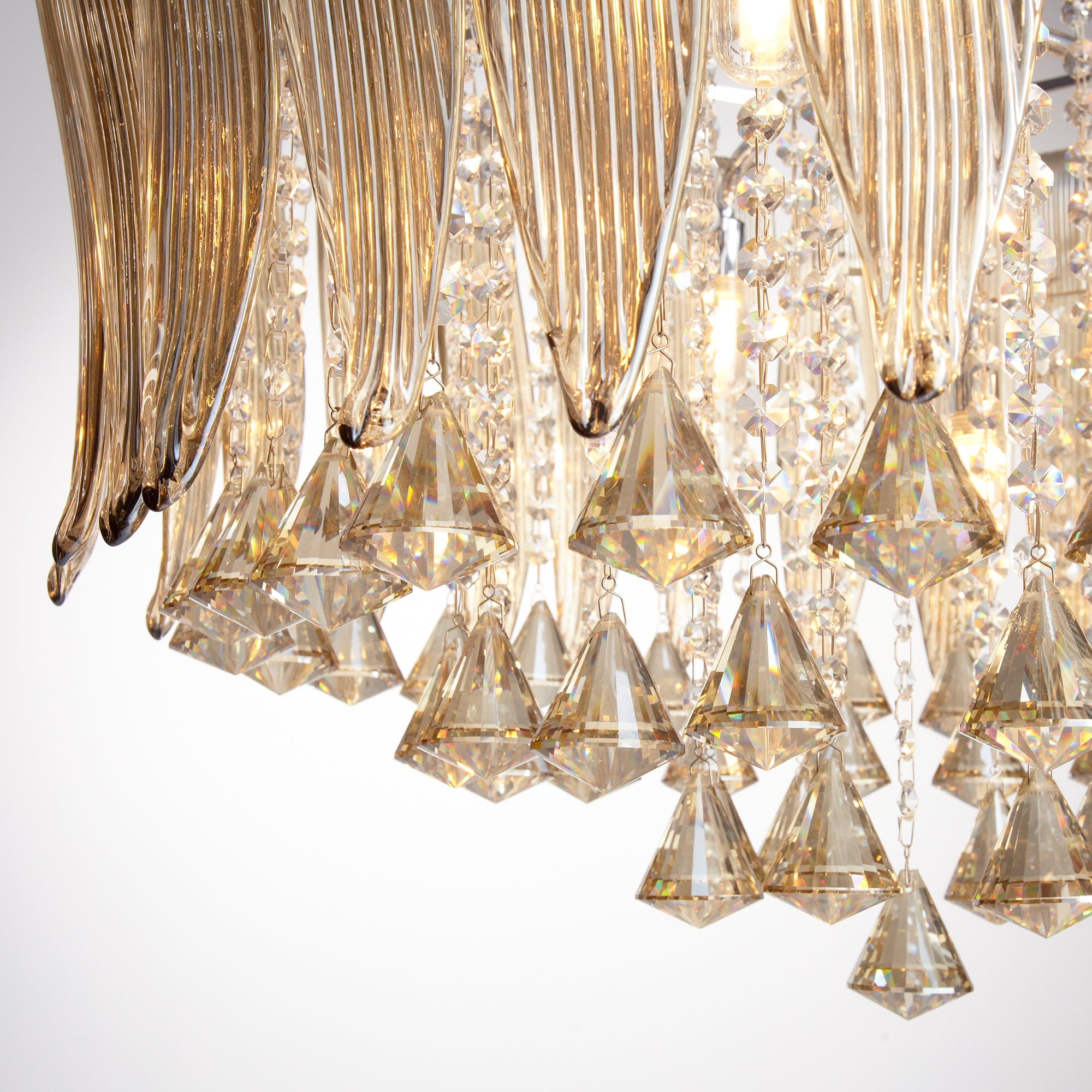 Olivia 8 Light Pendant By Cyan Design