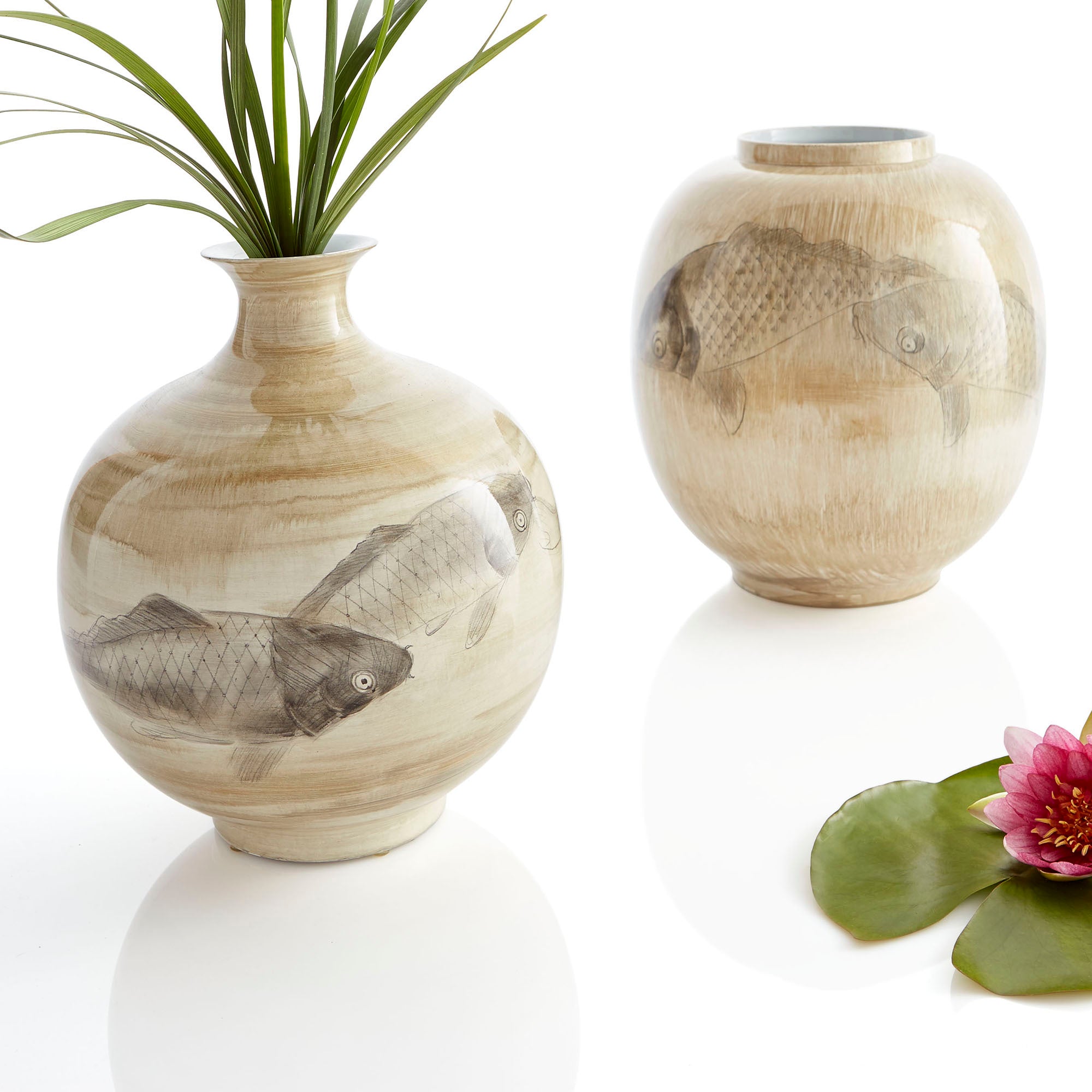 Small Swim a Circle Vase By Cyan Design