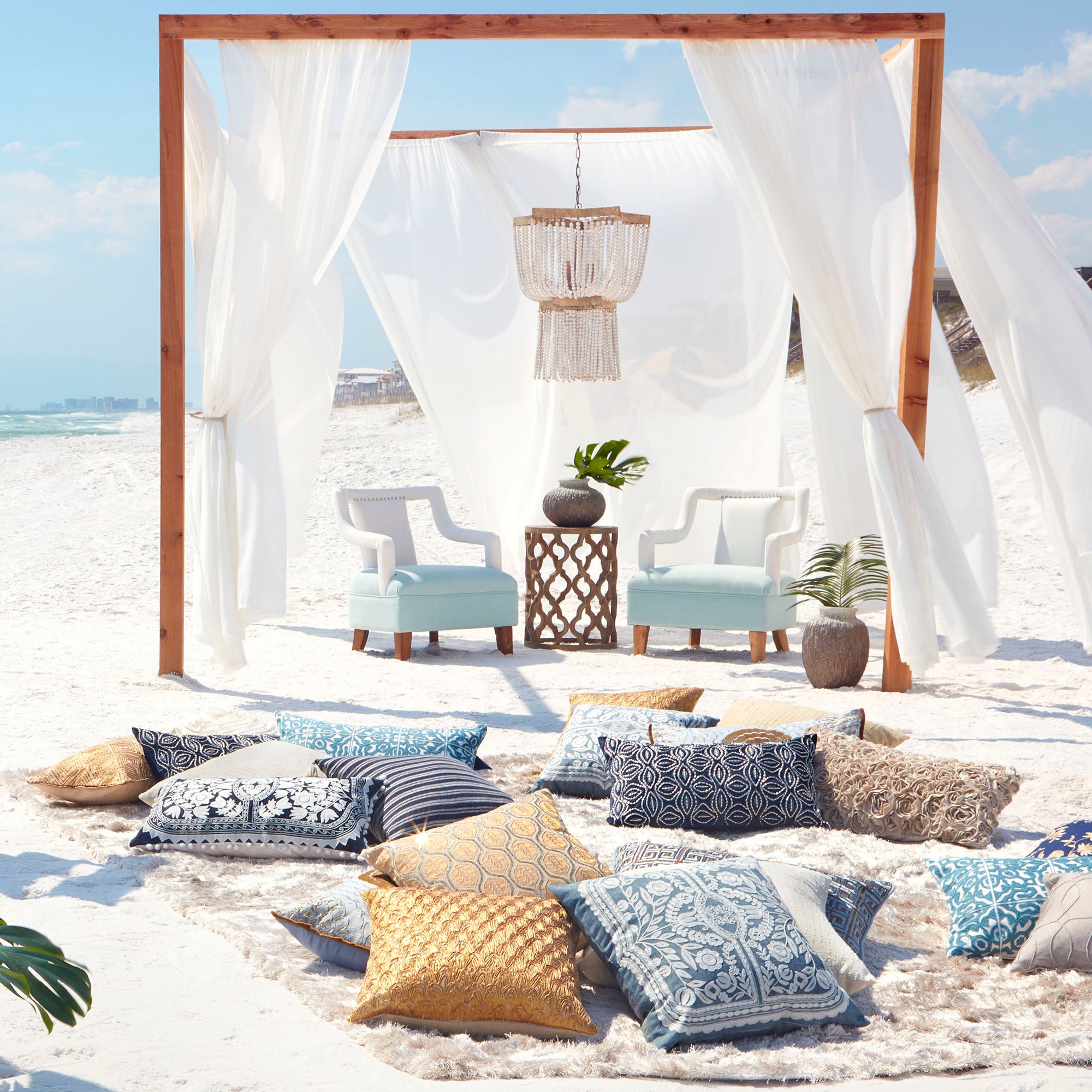 Small Estrella Pendant    By Cyan Design