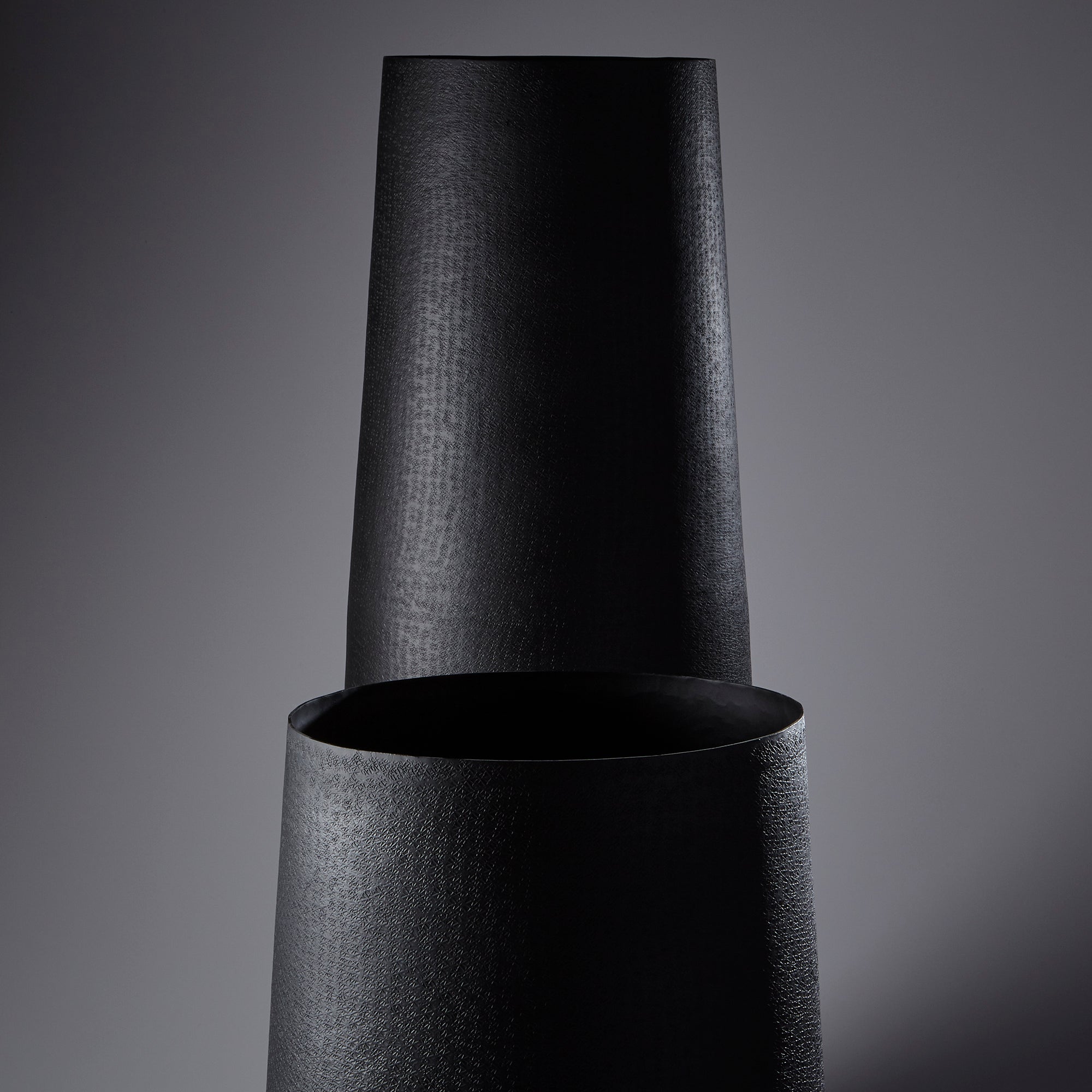 Large Kenzie Planter By Cyan Design