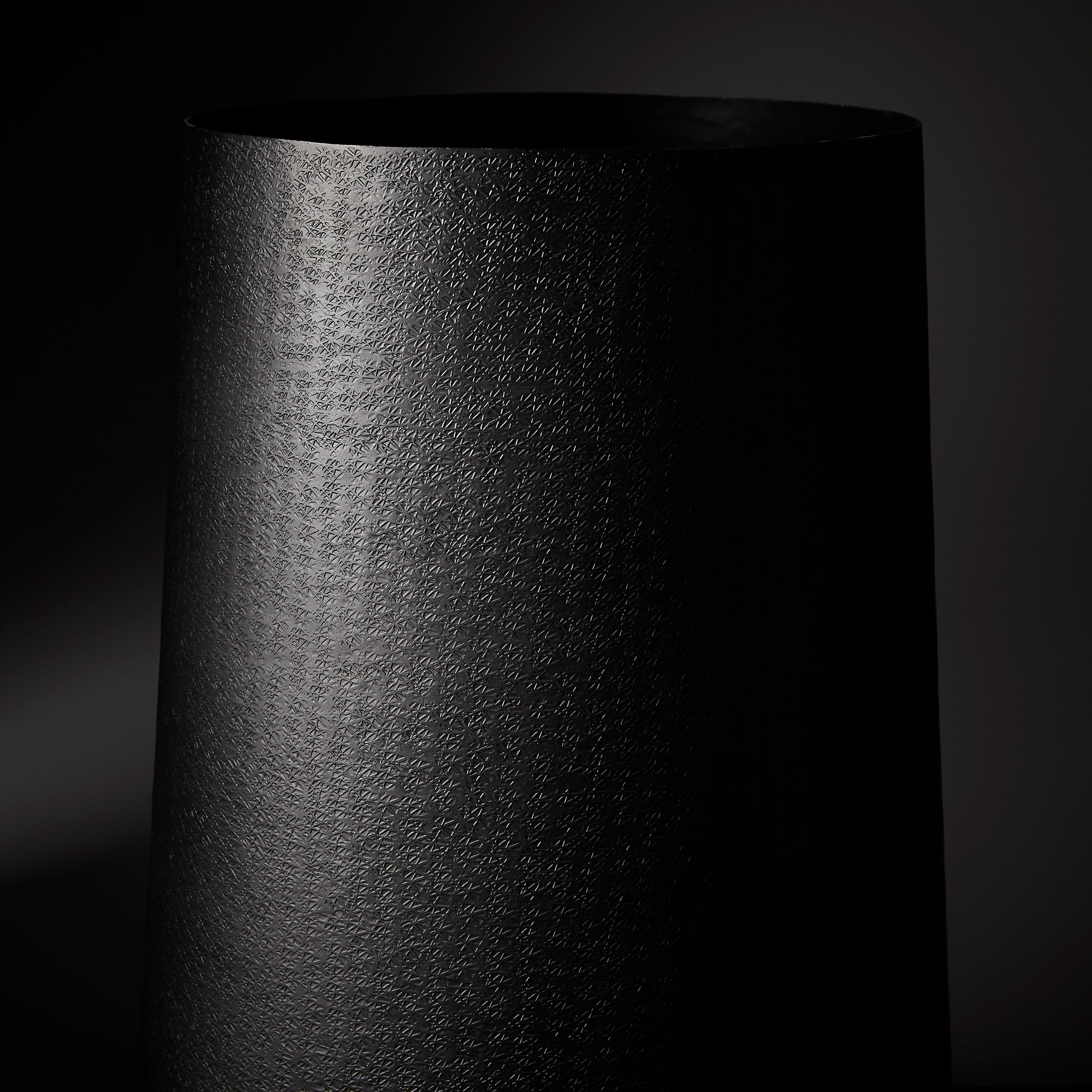 Large Kenzie Planter By Cyan Design