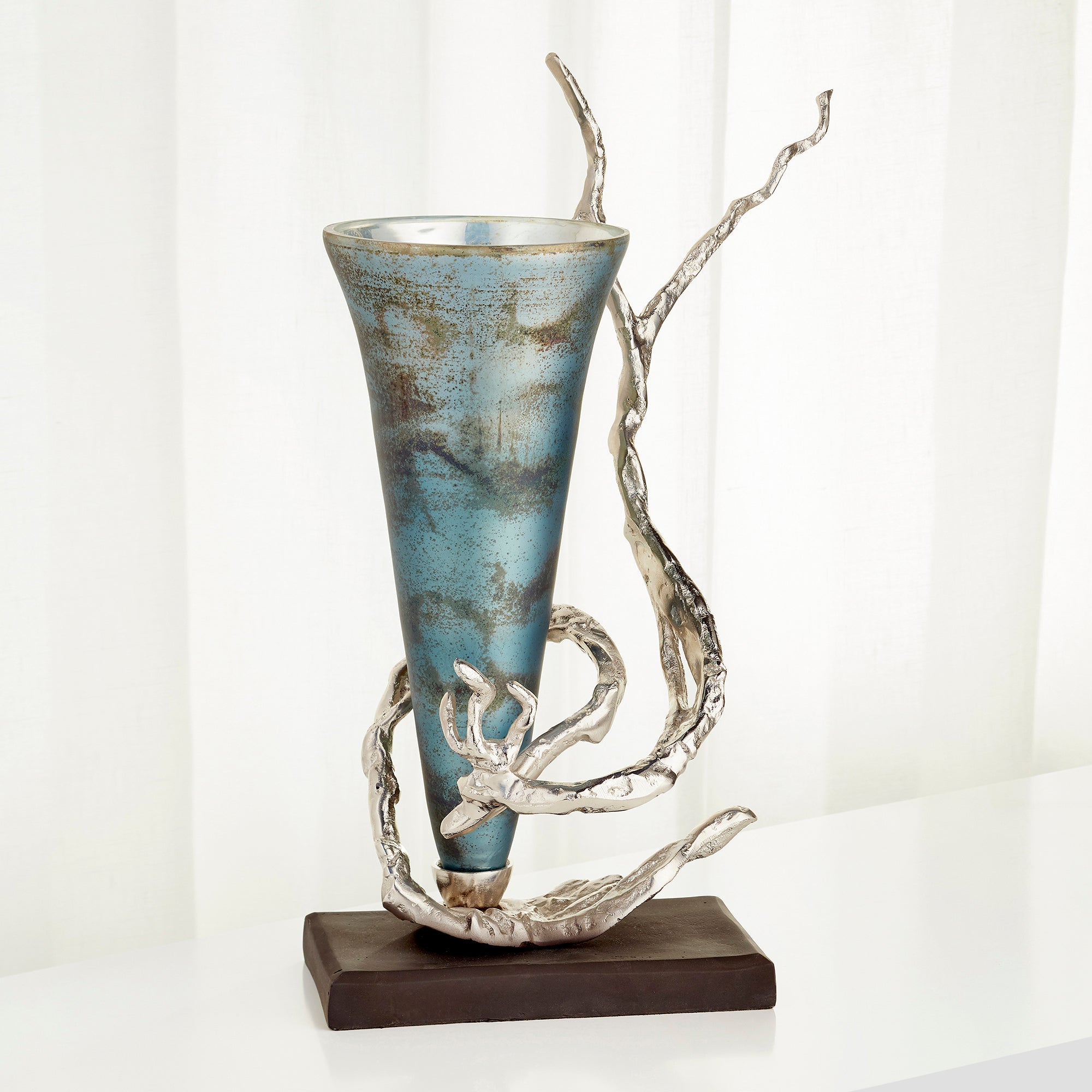 Gianni Vase By Cyan Design