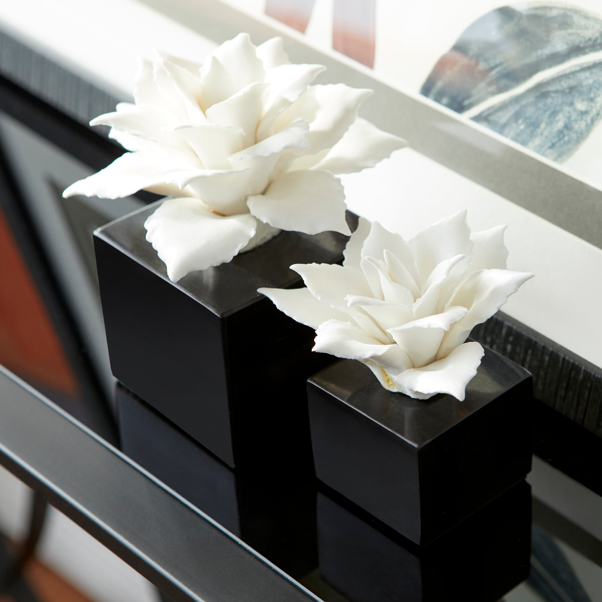 Small Calendine Sculpture By Cyan Design