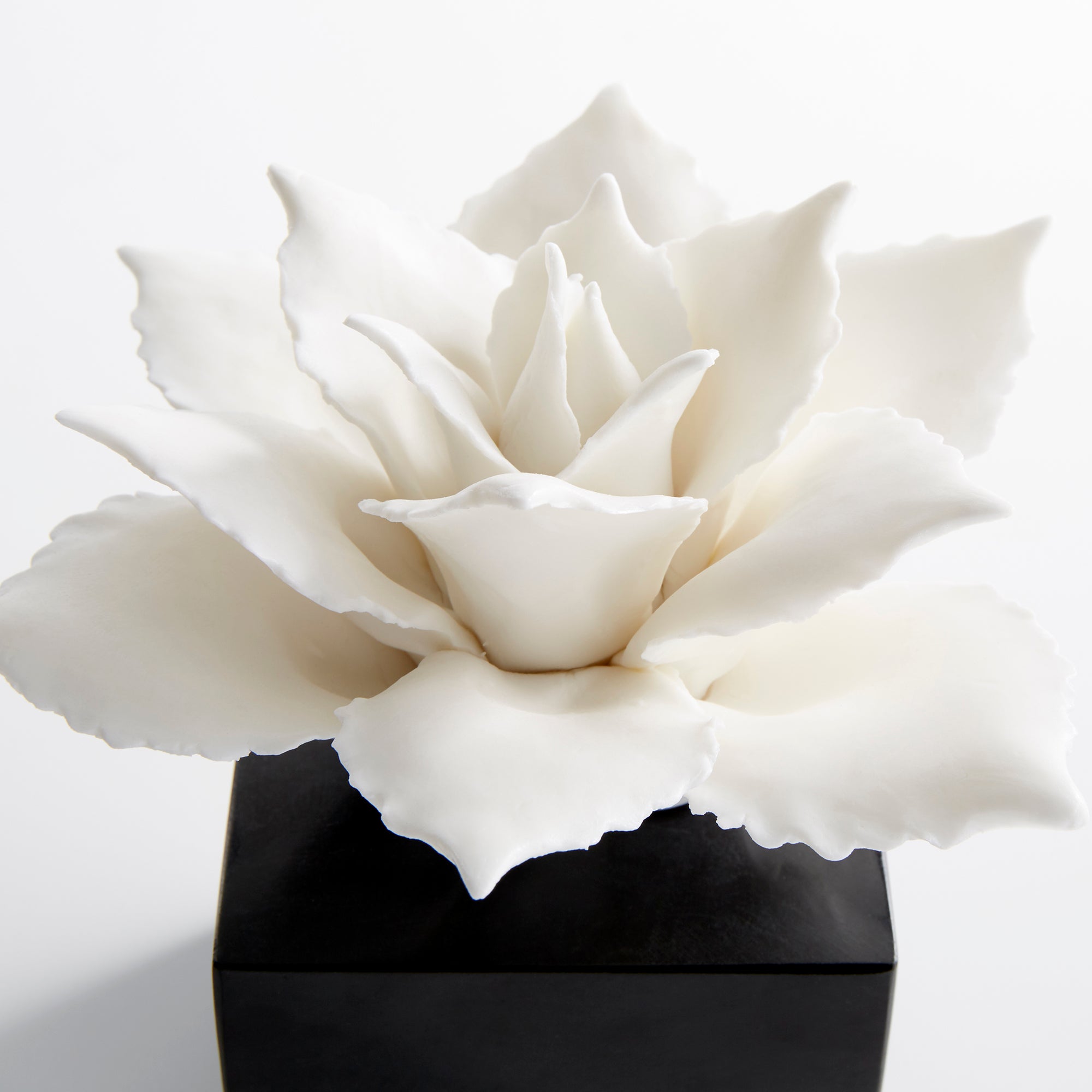 Medium Calendine Sculpture By Cyan Design