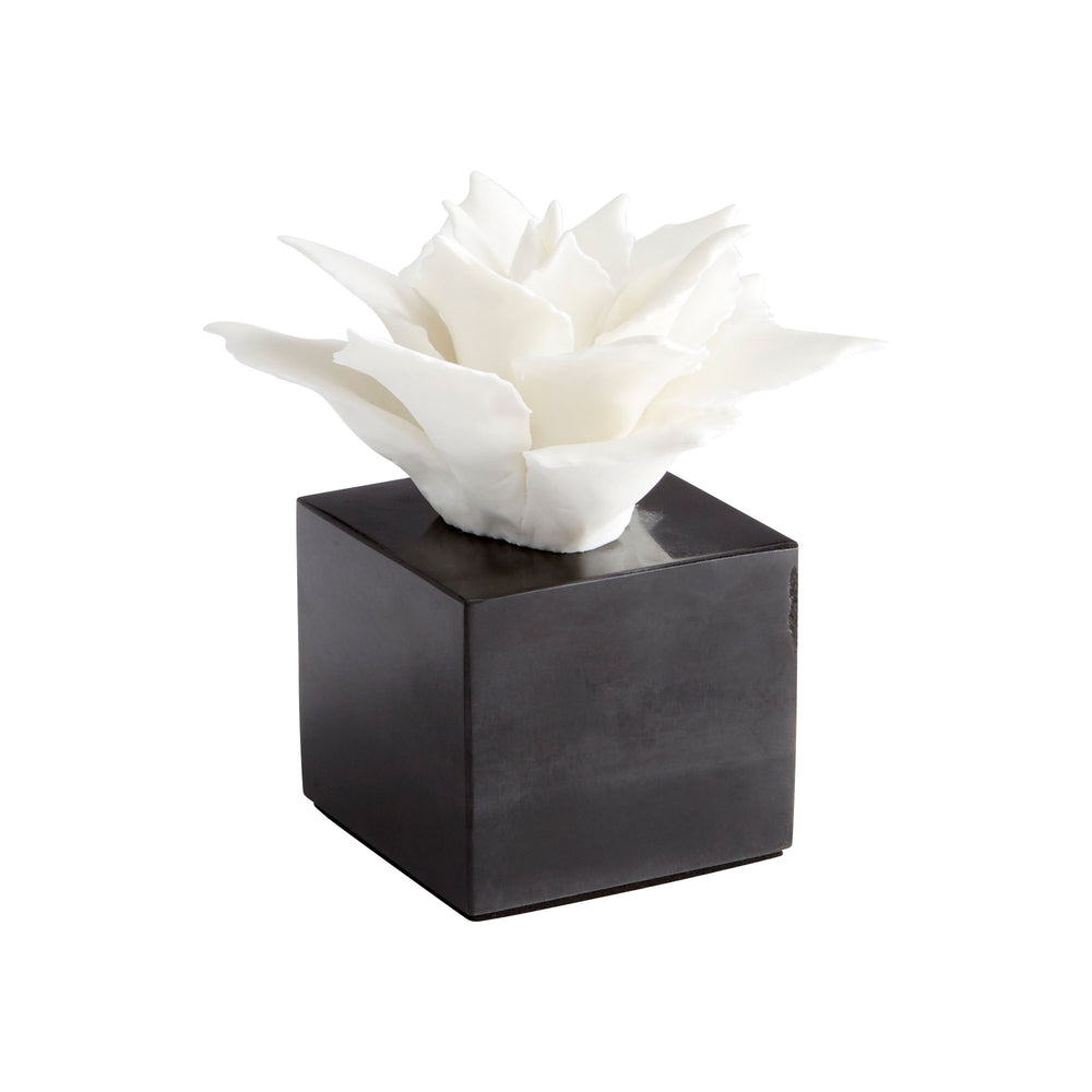 Medium Calendine Sculpture By Cyan Design