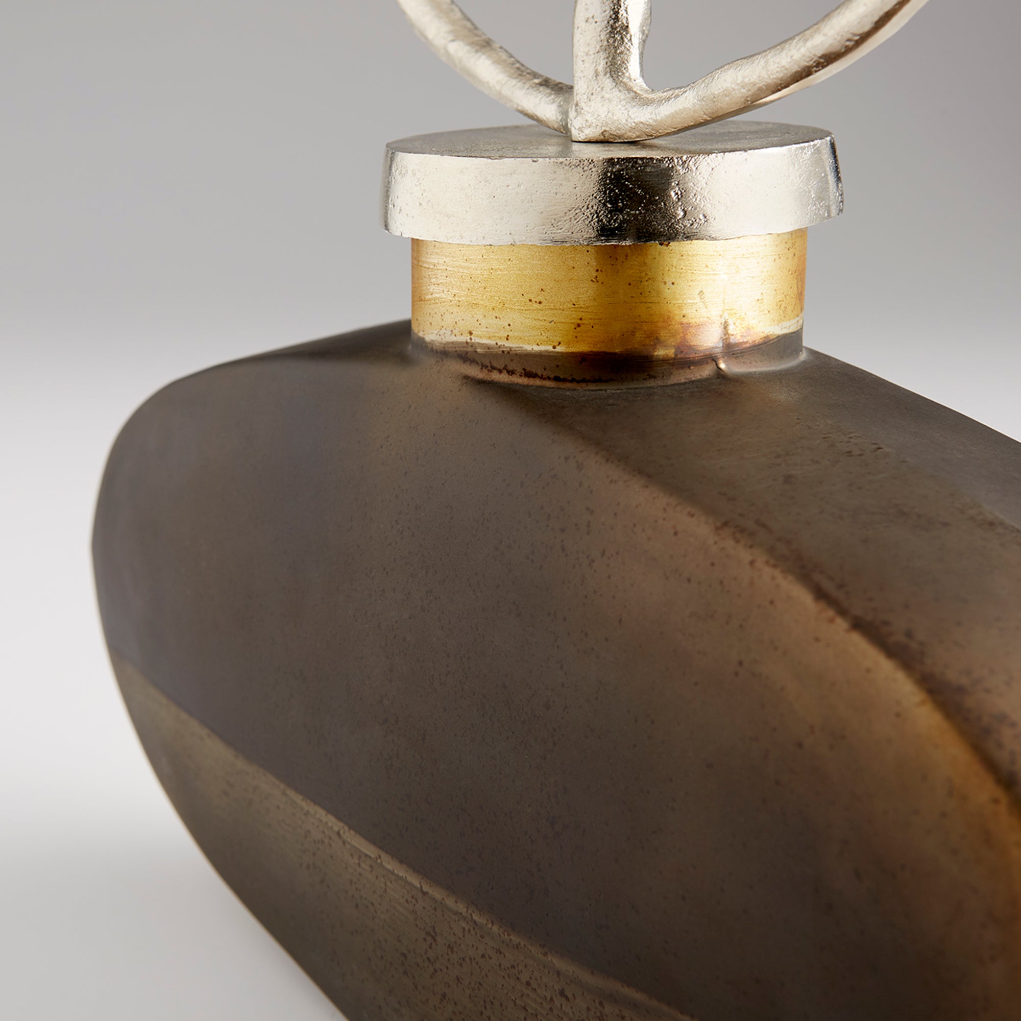 Round Viewleaf Sculpture By Cyan Design