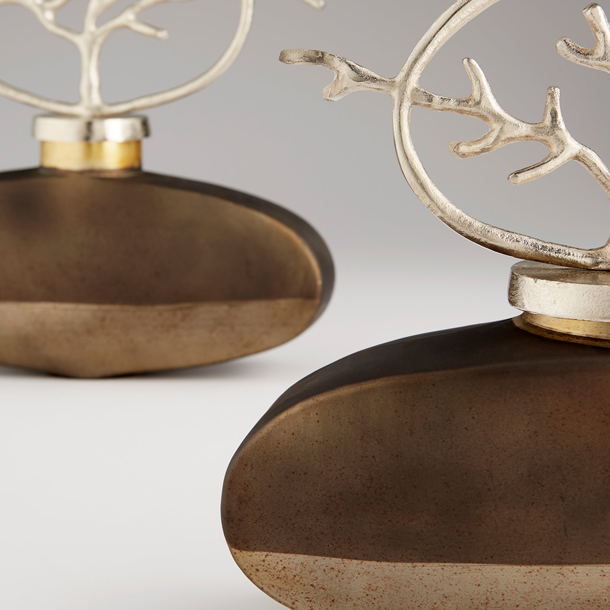 Round Viewleaf Sculpture By Cyan Design