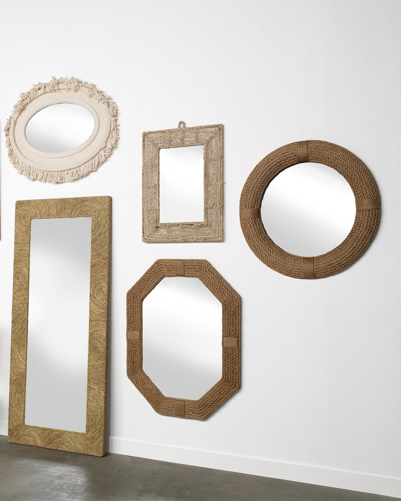 Round Rope Mirror Lifestyle by JY