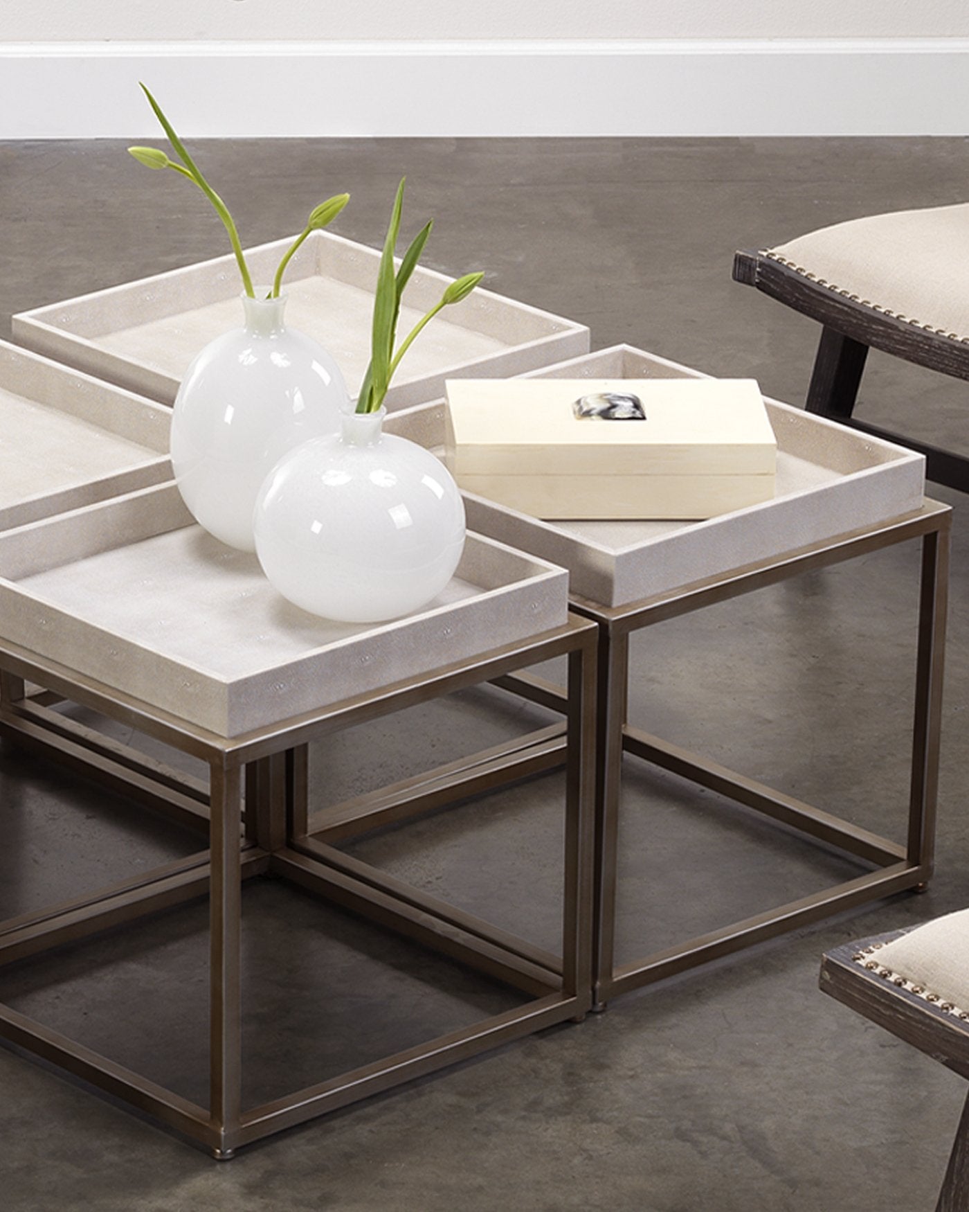 Jamie Young Minx Vases In White Glass (Set Of 2)