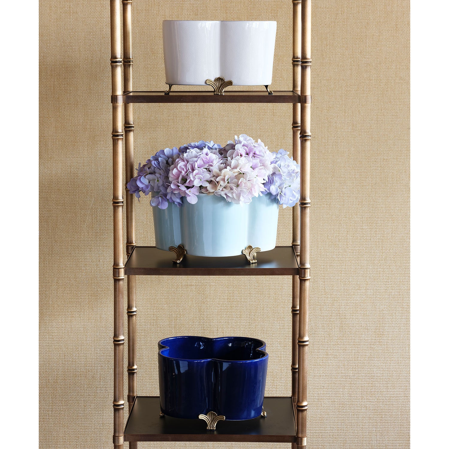 Port 68 Cream Quatrefoil Planter