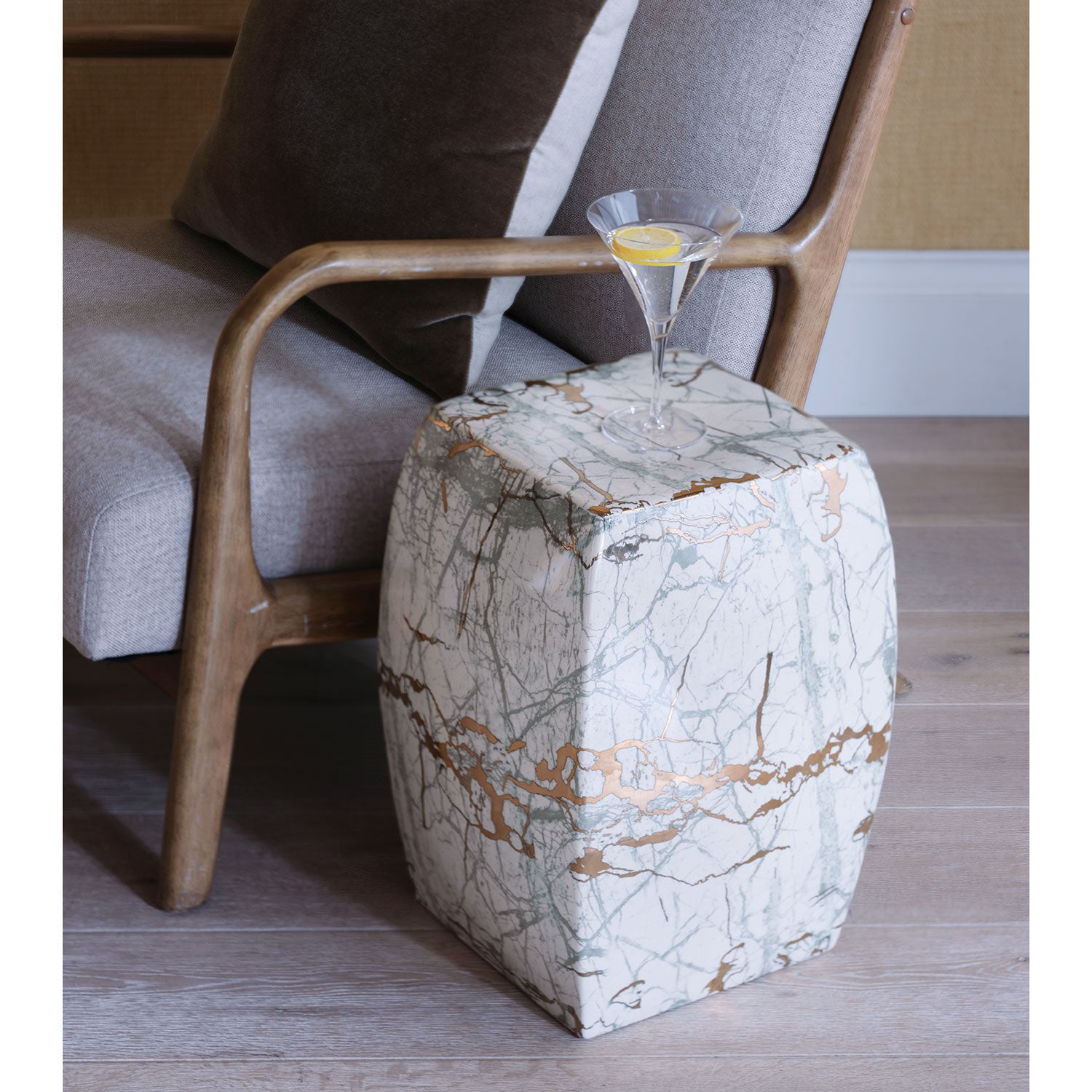 Port 68 Giovanni Stool
