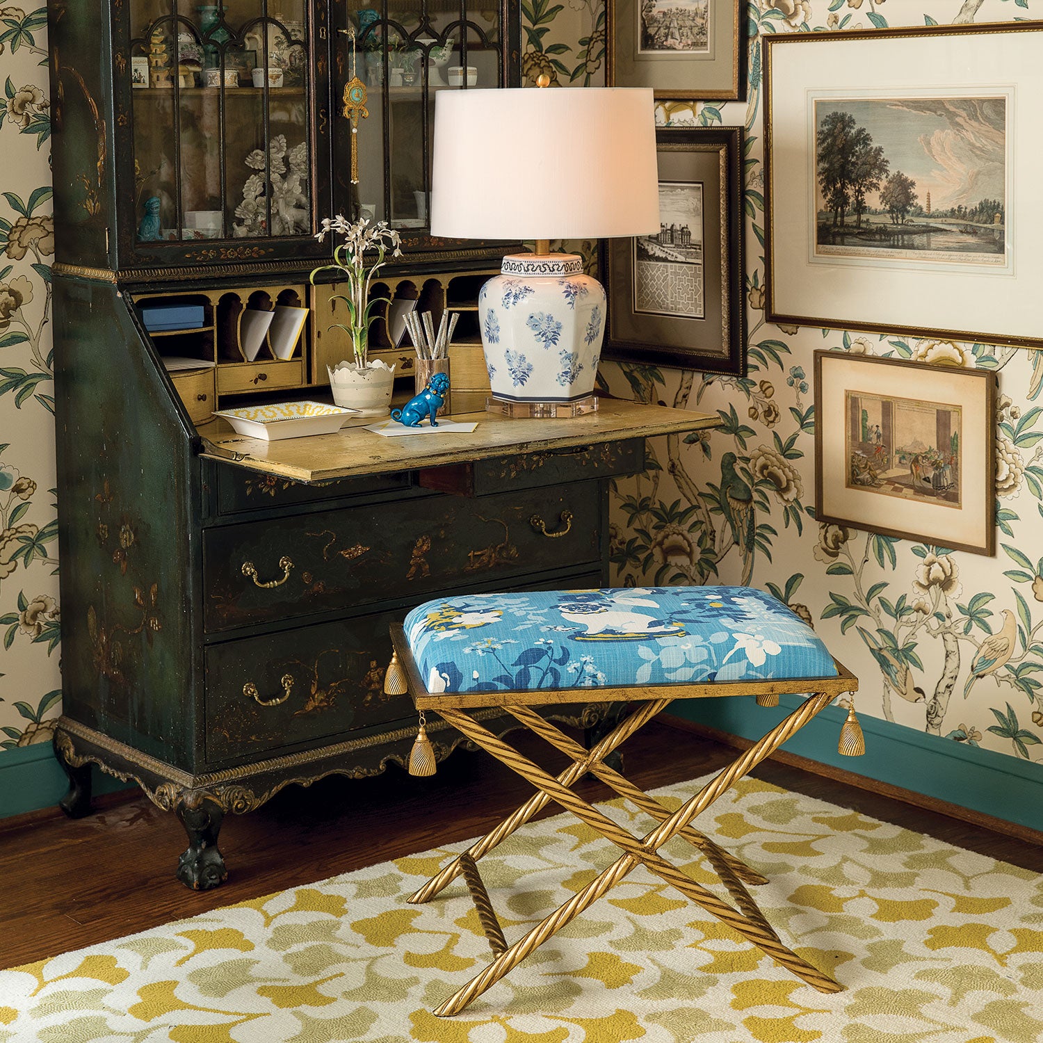 Madcap Cottage Delfern Gold Manor Born Pug Bench