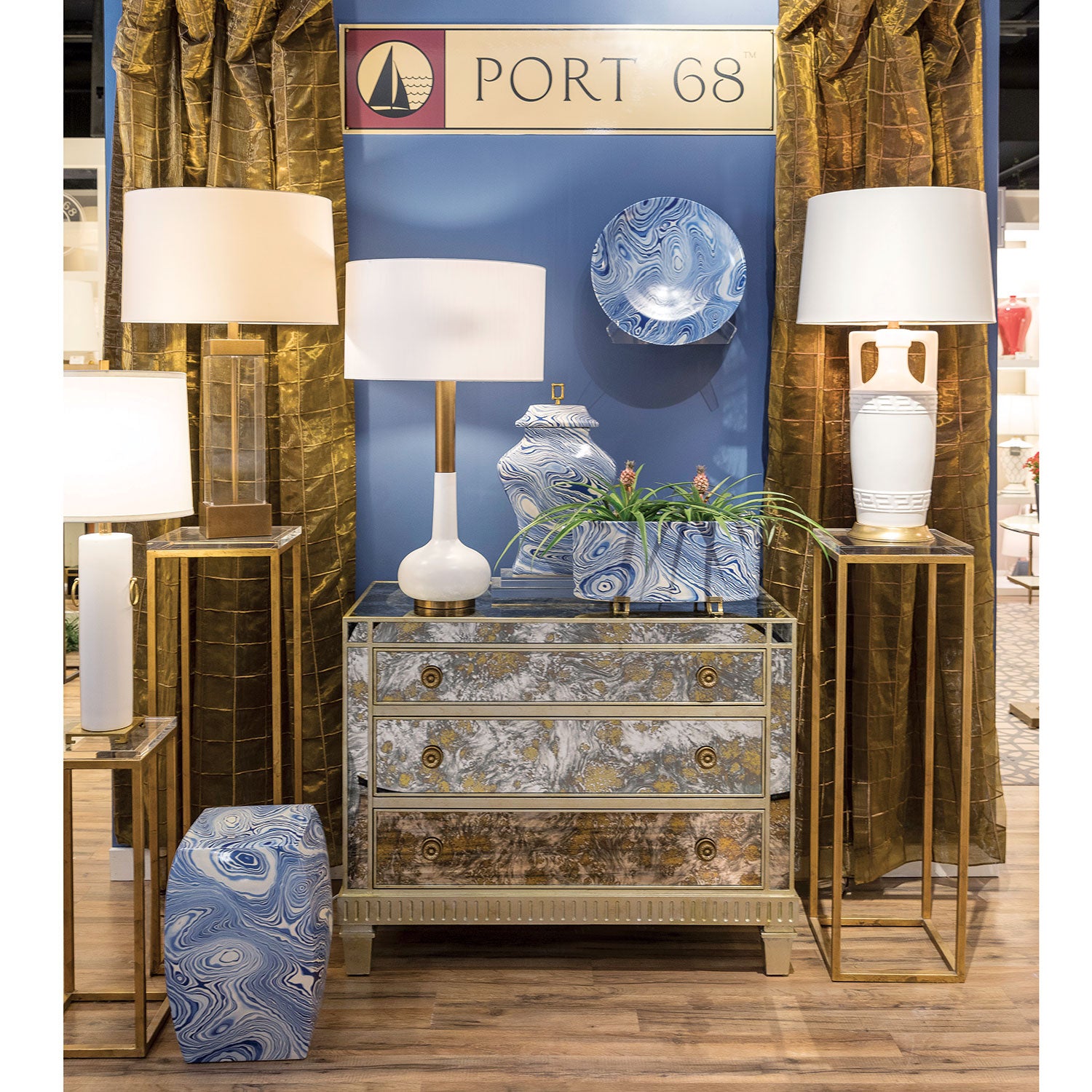 Port 68 Drake Lucite Pedestals-Gold