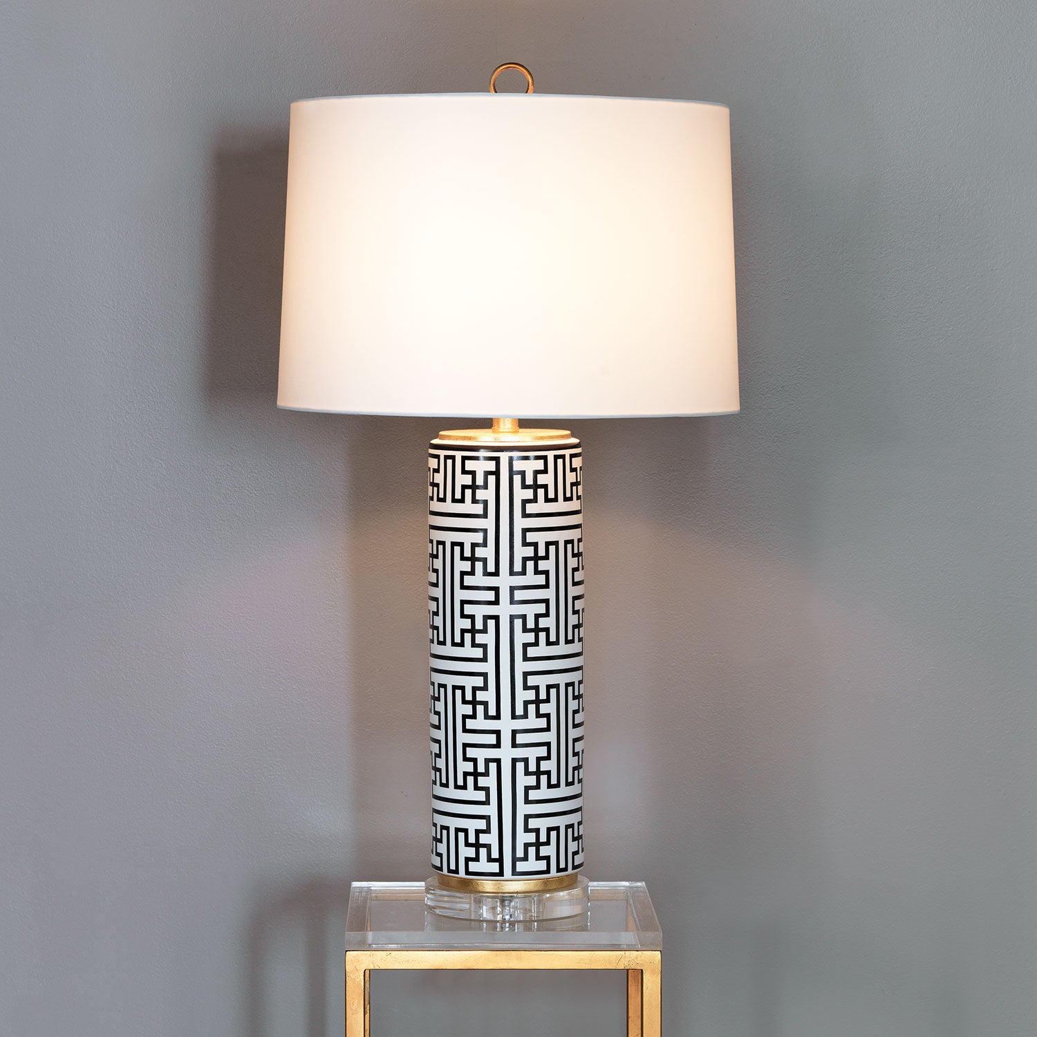 Port 68 Perry Black and White Lamp