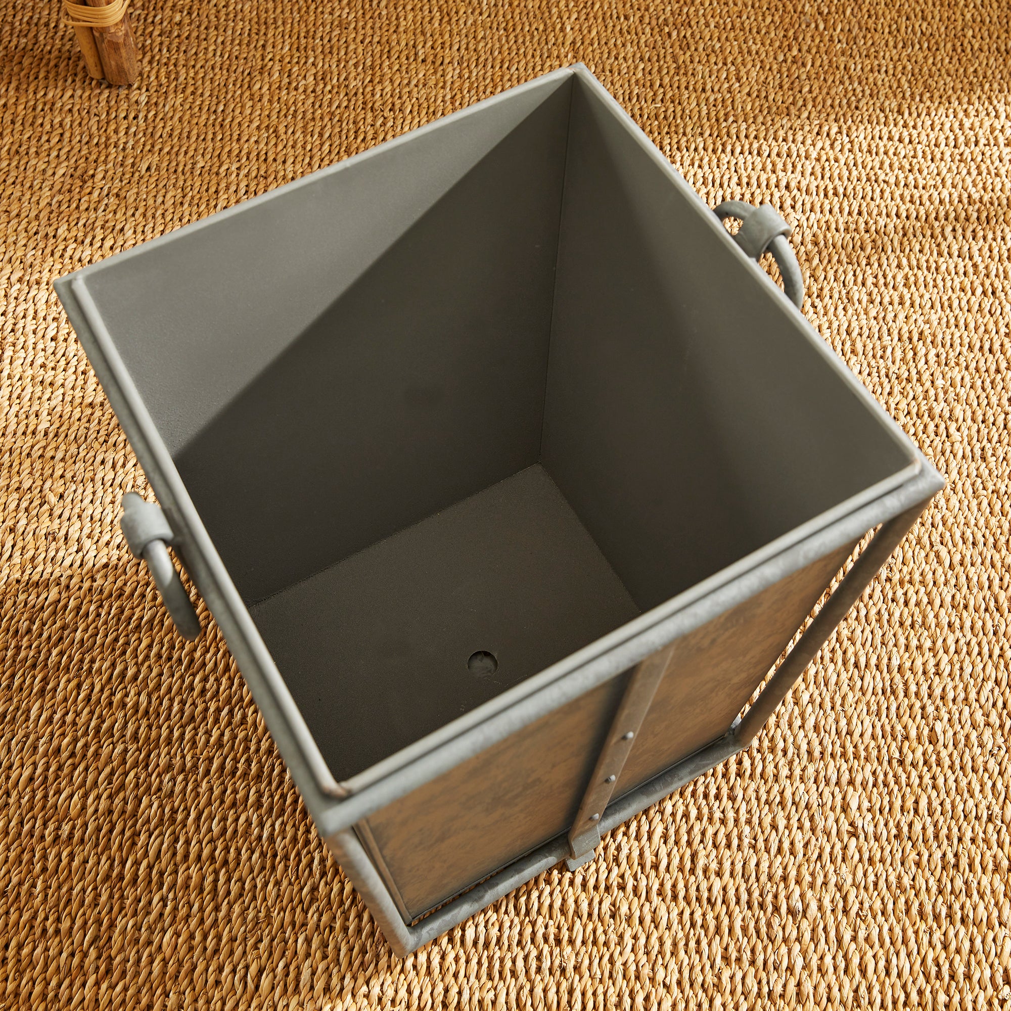 Callahan Tapered Planter Short