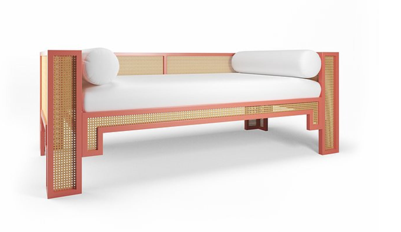 Maggie Cruz Alexandra Daybed