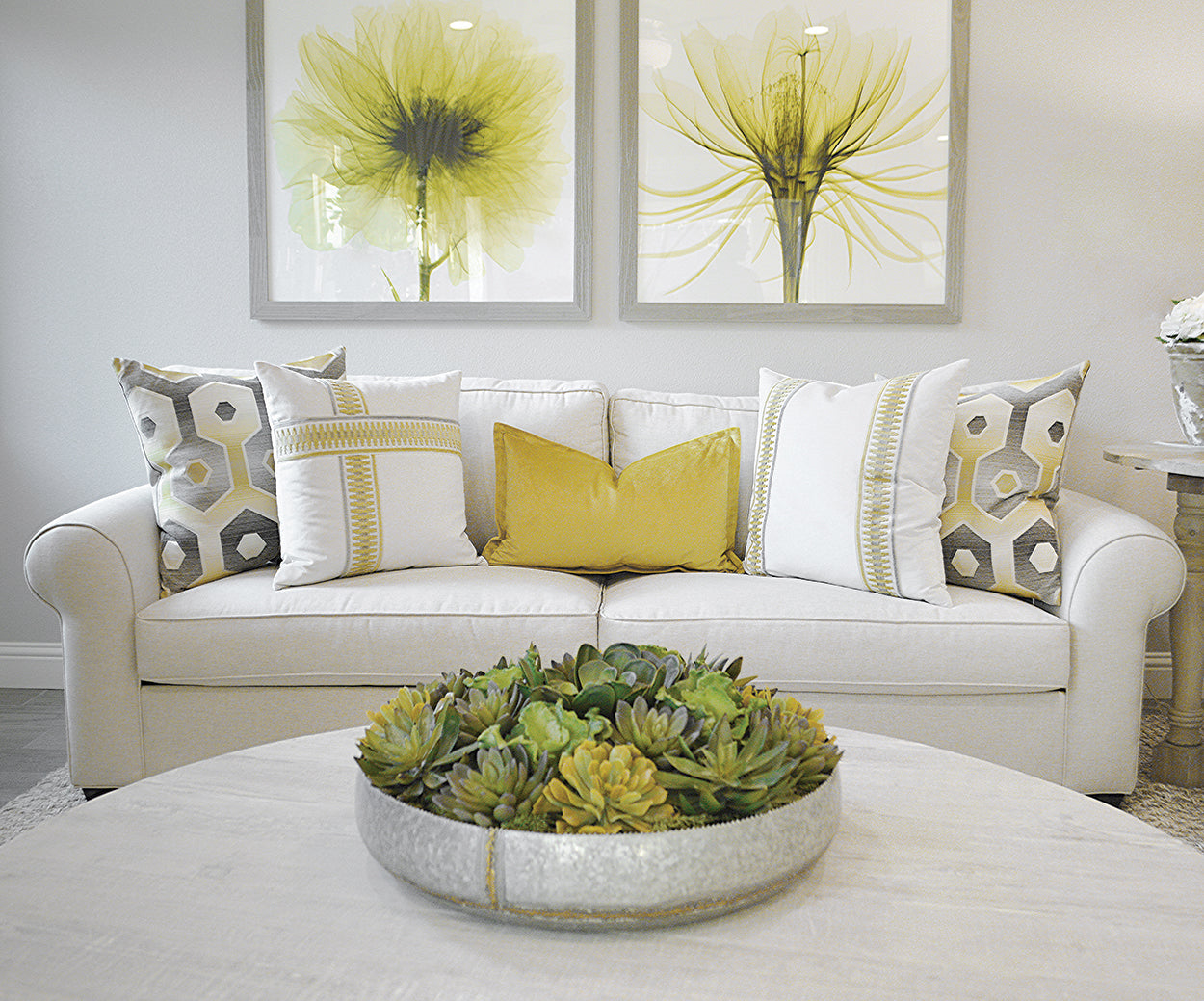 Dv Kap Antibes II Pillow