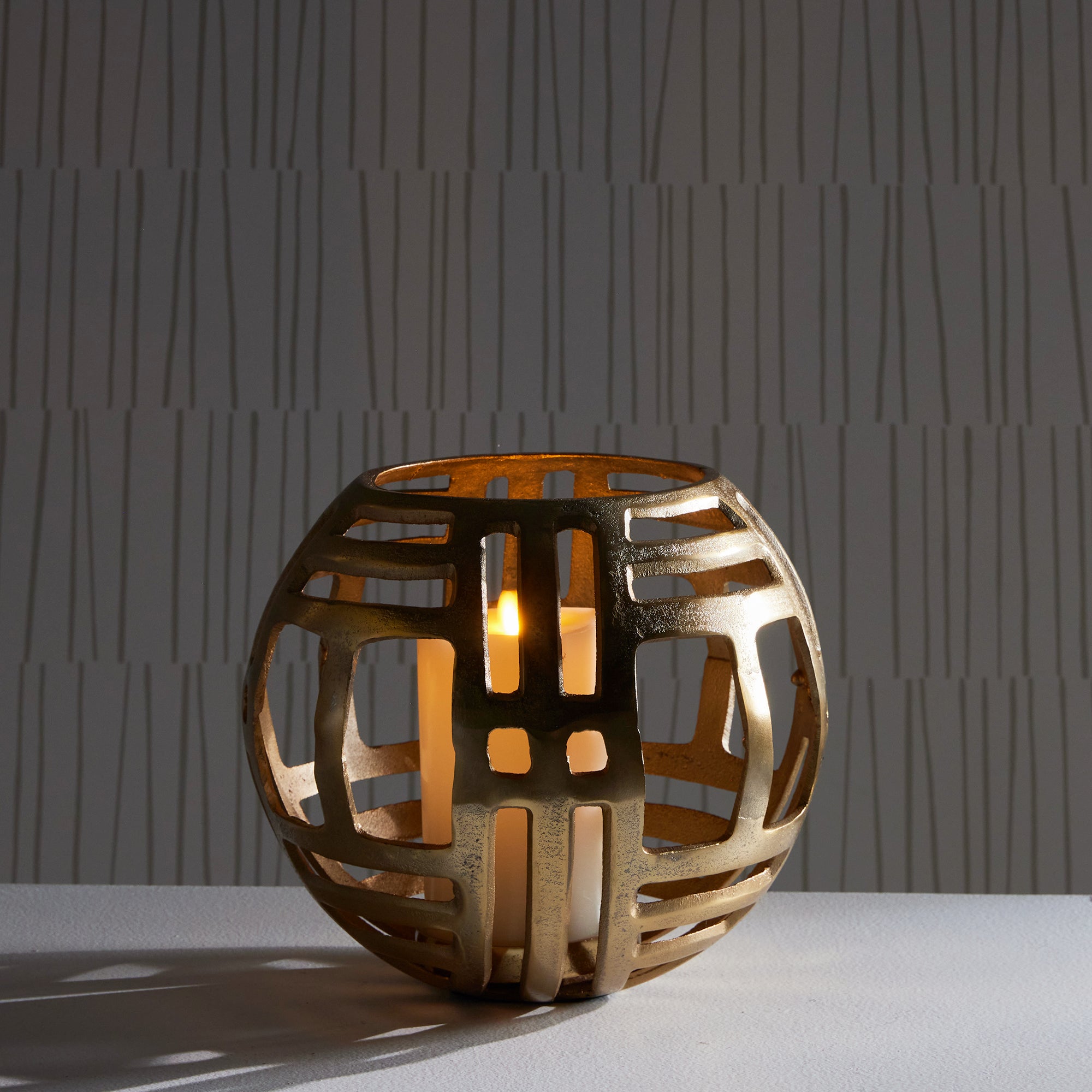 Napa Home And Garden Cecil Hurricane Large