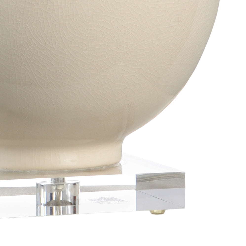 Chelsea House Astor Vase Lamp, Cream